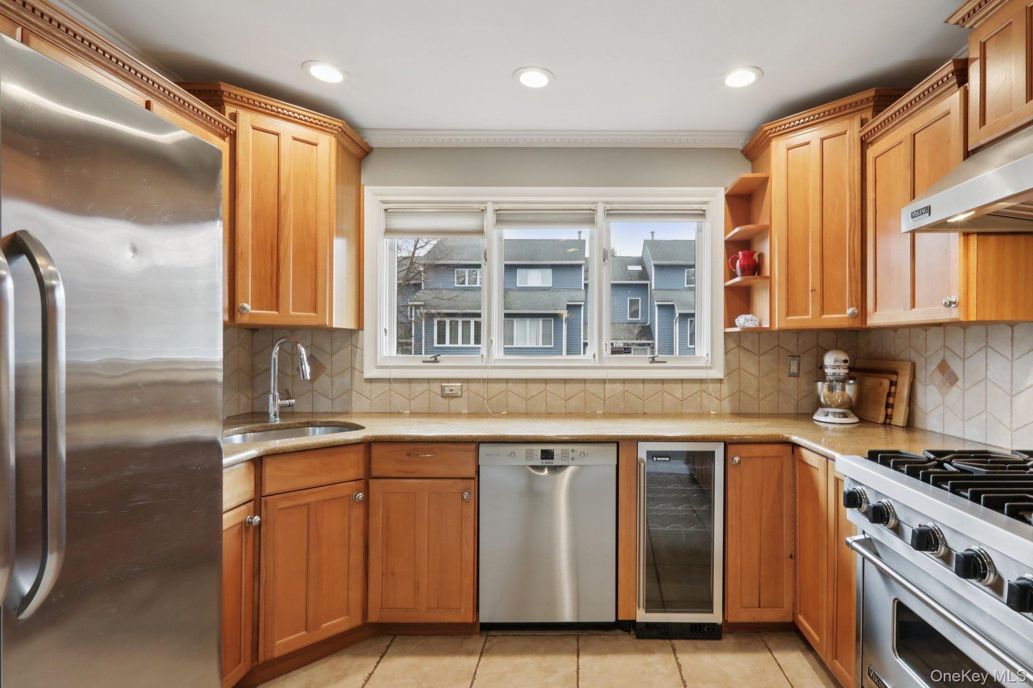 Condo Village Rockland County, NY 10954, MLS-980991-4