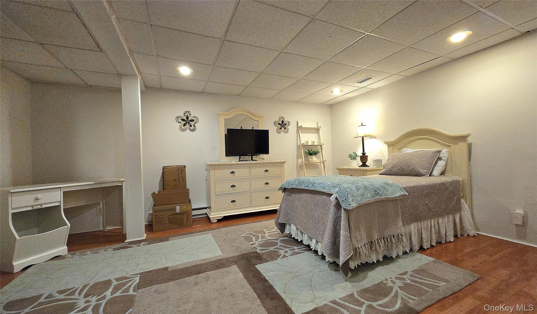 Single Family Meadow Court Dutchess County, NY 12580, MLS-980993-21