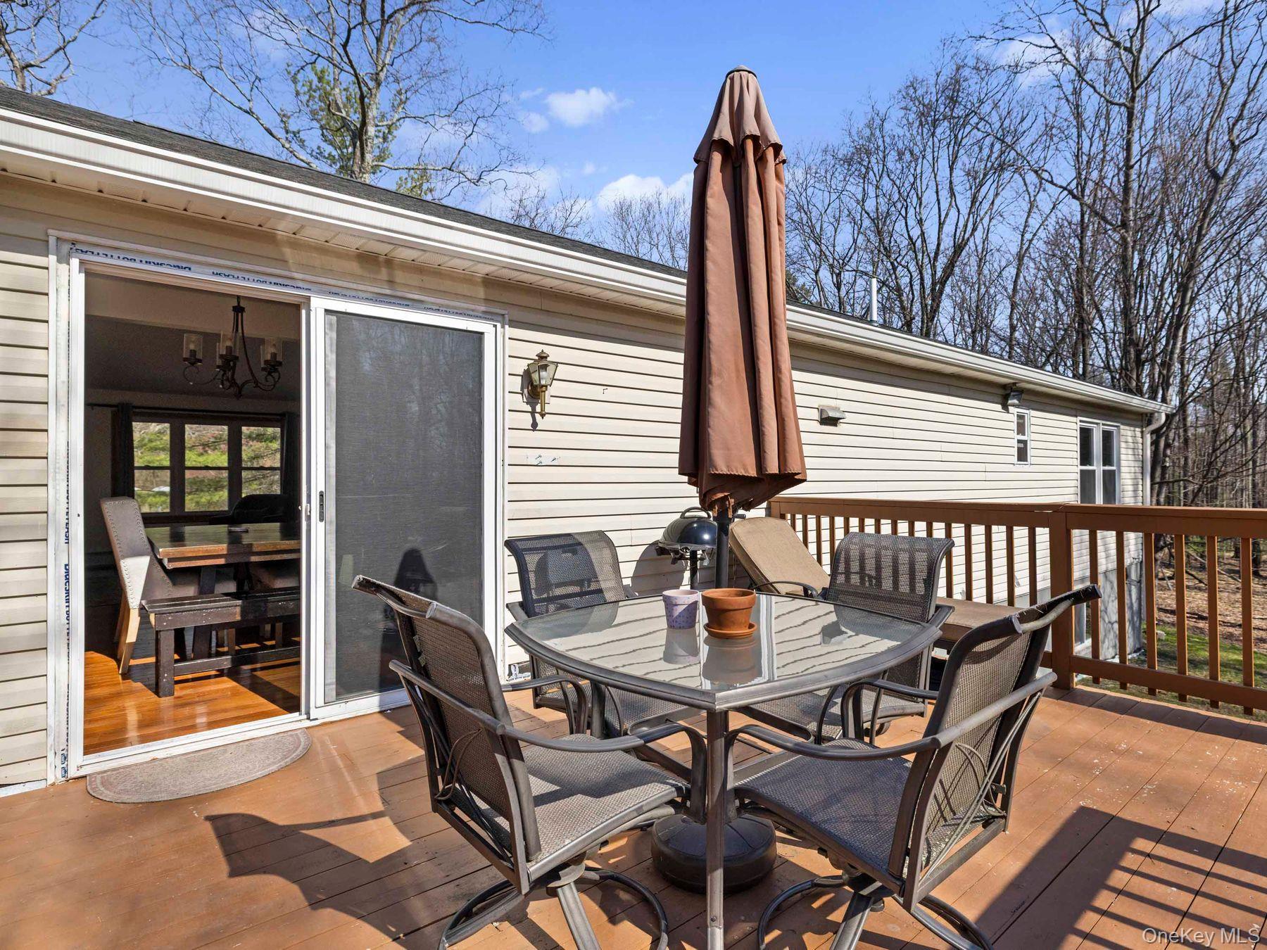 Single Family Ridgeview  Ulster County, NY 12446, MLS-981023-28