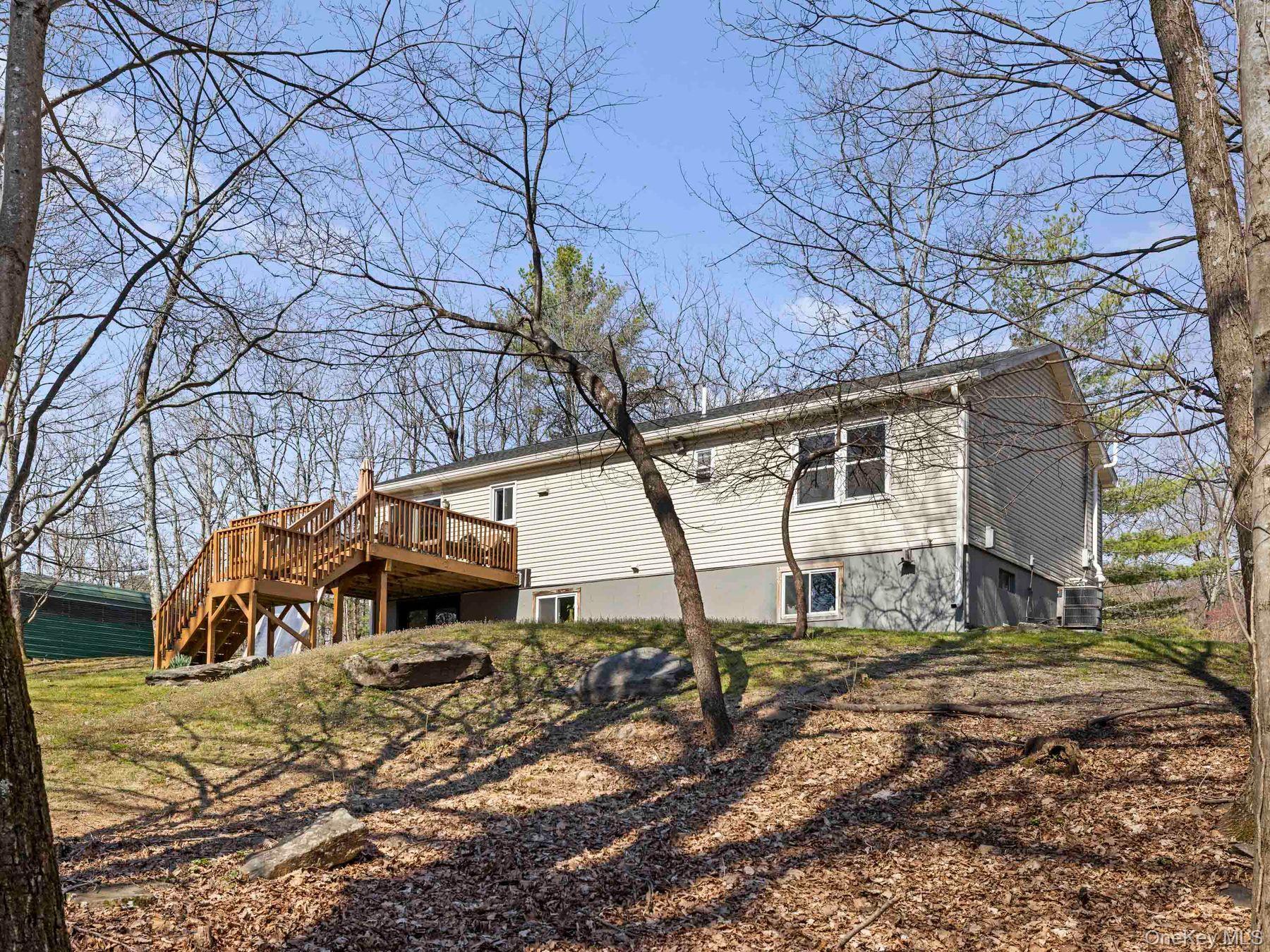Single Family Ridgeview  Ulster County, NY 12446, MLS-981023-33