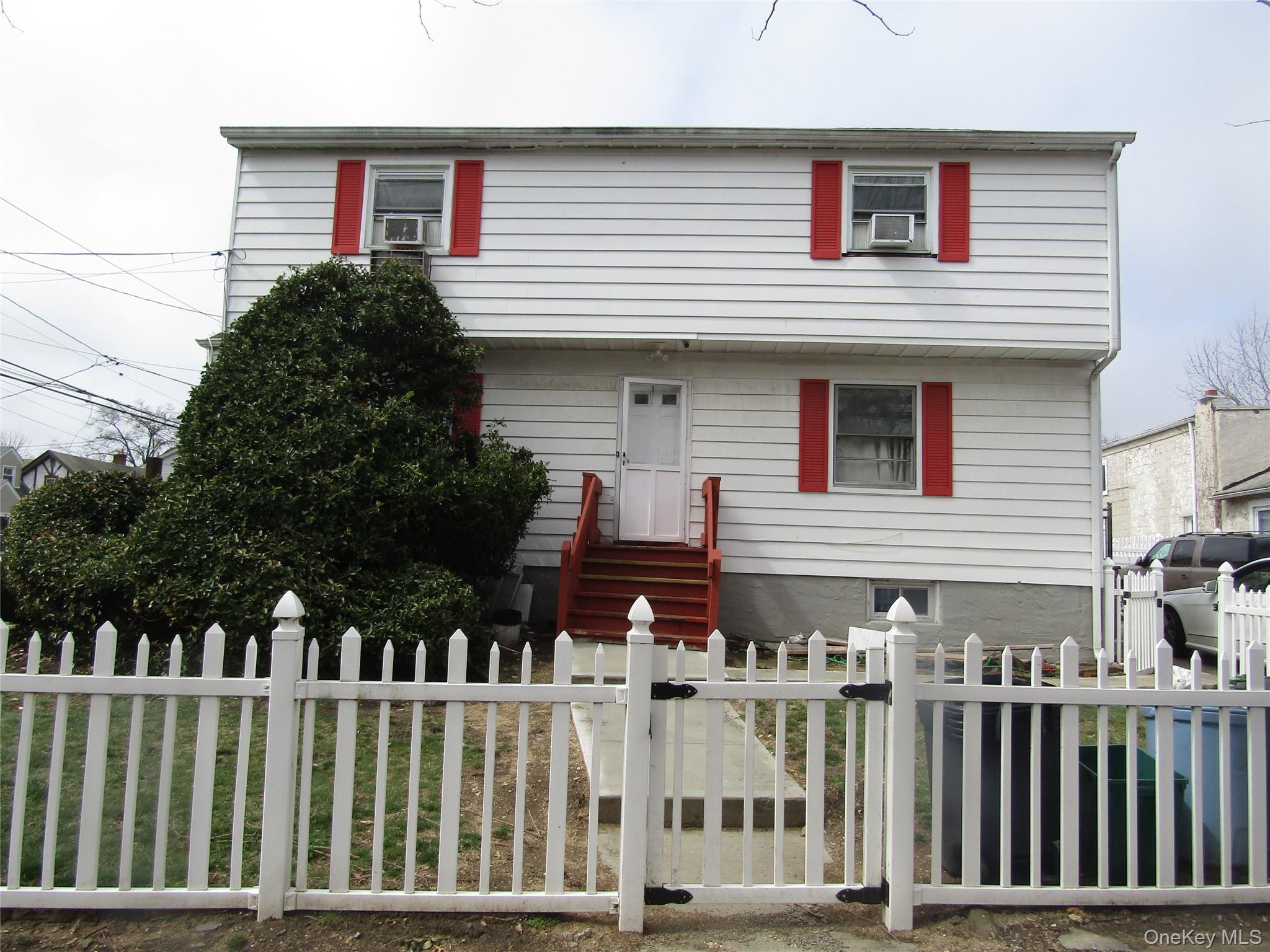 Single Family Ruth  Nassau County, NY 11563, MLS-981027-21