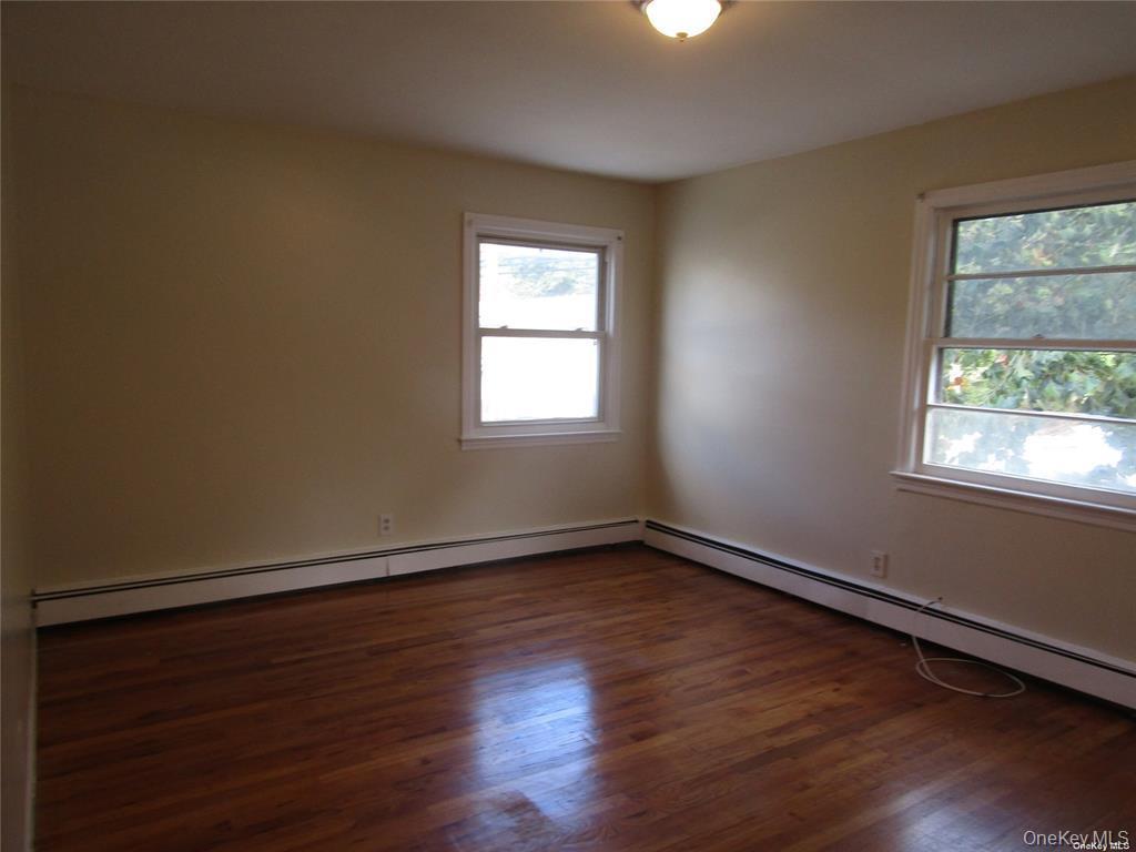 Single Family Ruth Nassau County, NY 11563, MLS-981027-9
