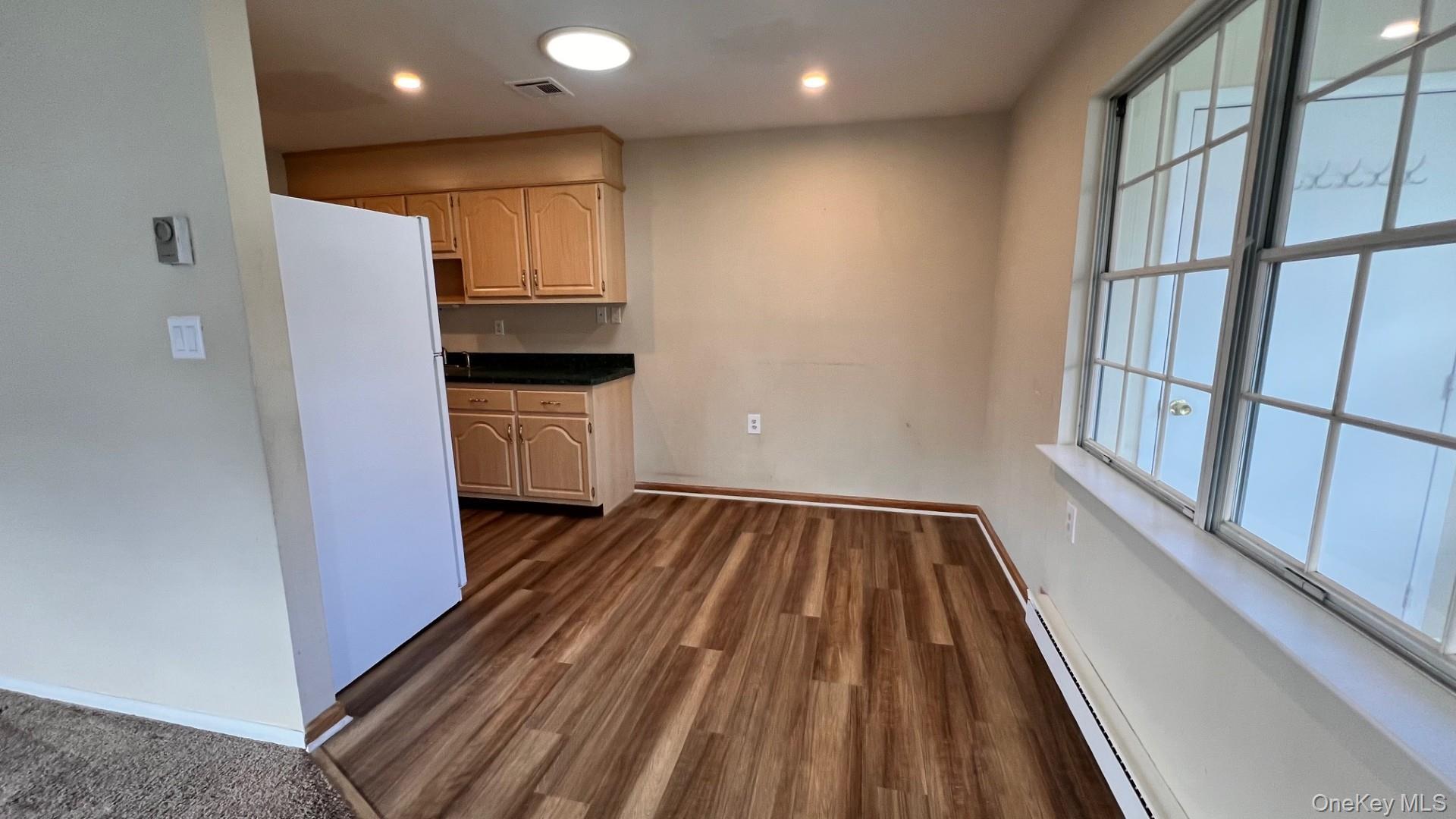 Condo Berwick  Suffolk County, NY 11961, MLS-981030-9