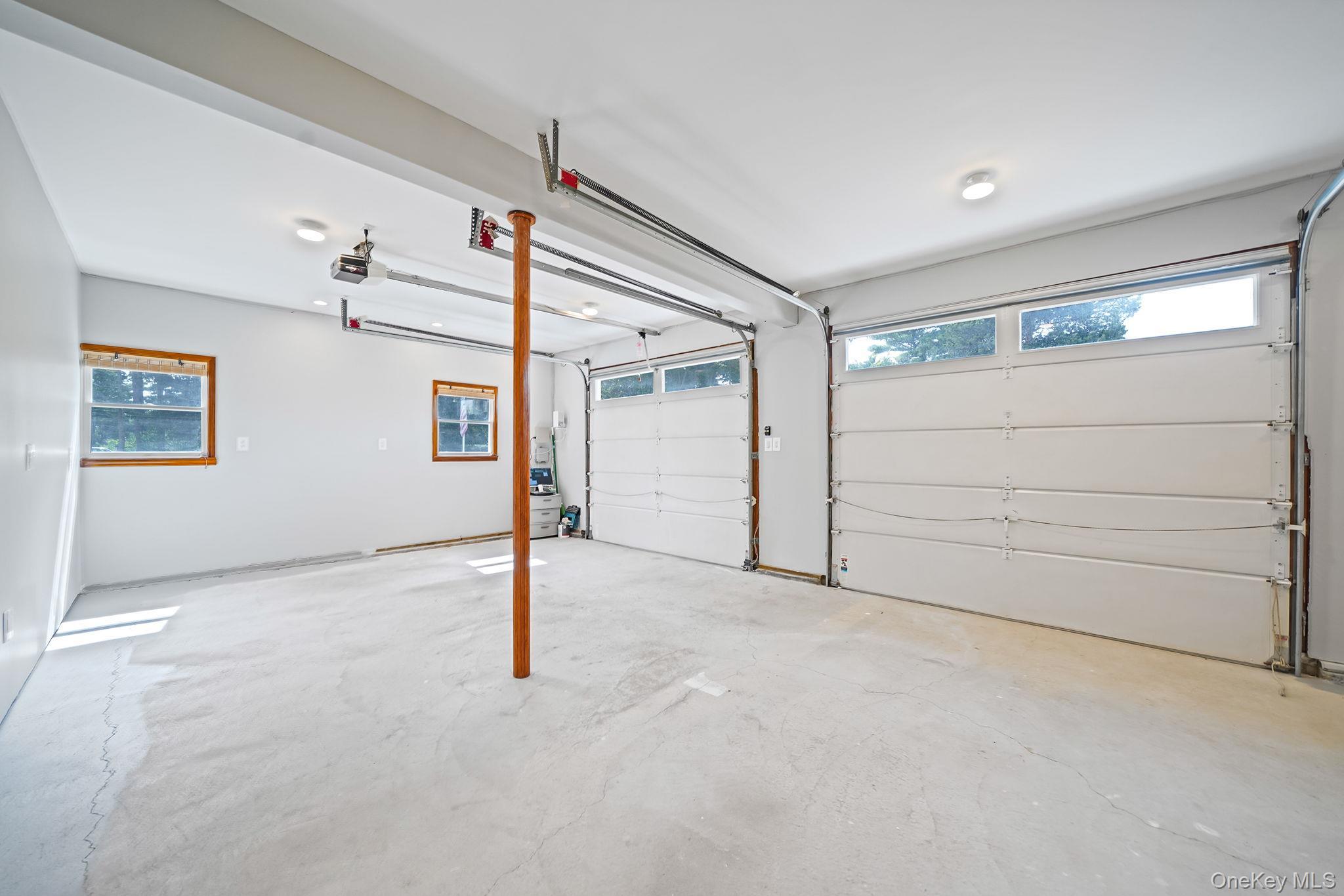 Single Family Bokel  Suffolk County, NY 11779, MLS-981031-25