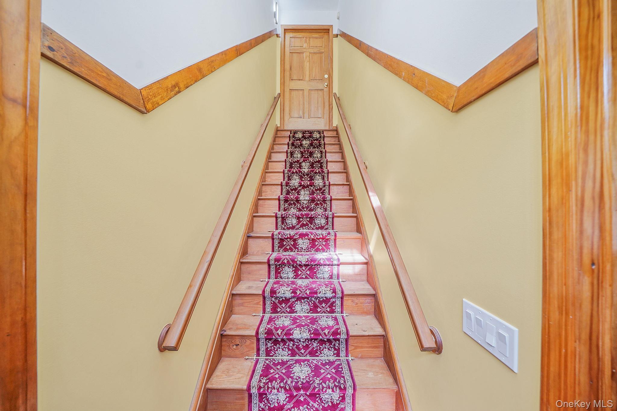 Single Family Bokel  Suffolk County, NY 11779, MLS-981031-28