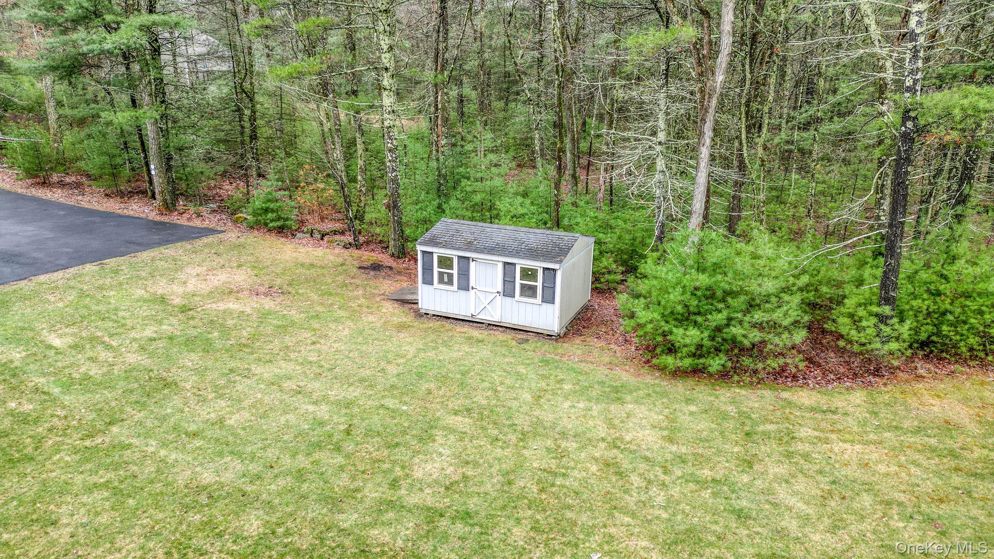 Single Family Forestburgh  Sullivan County, NY 12737, MLS-981037-28