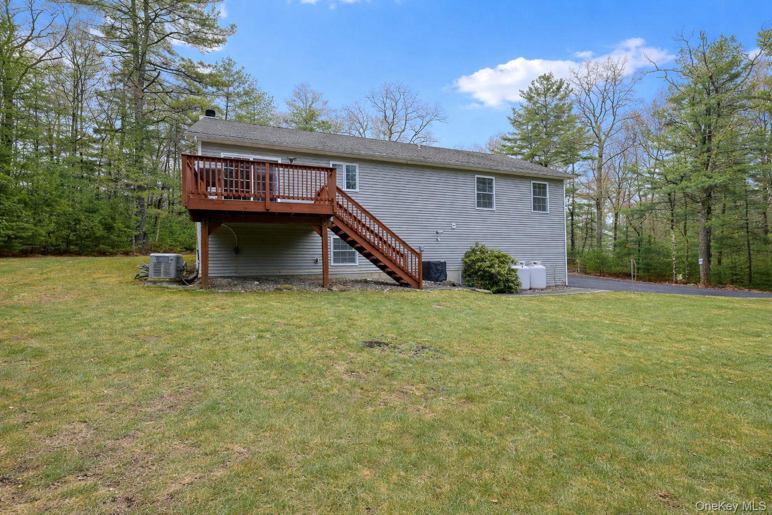 Single Family Forestburgh  Sullivan County, NY 12737, MLS-981037-31