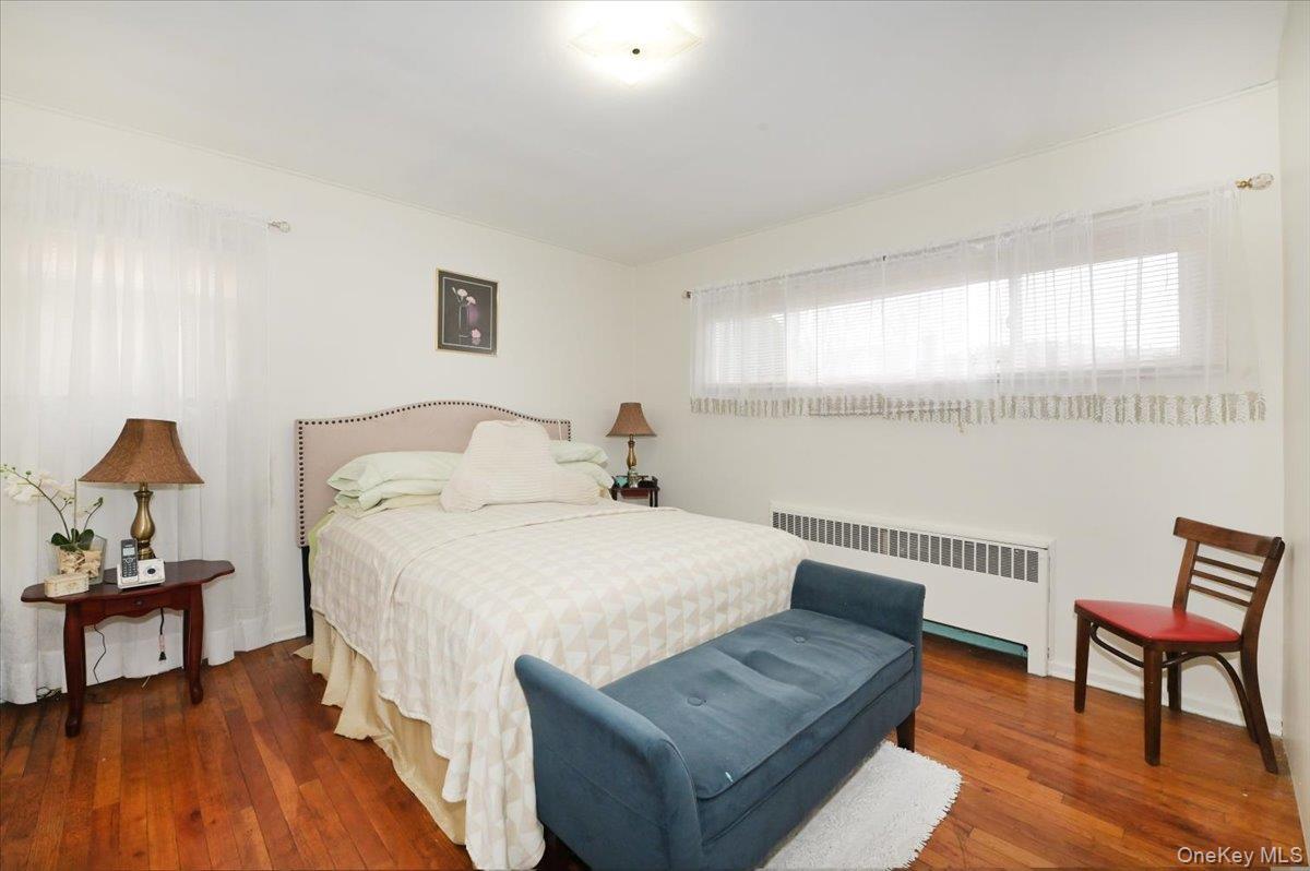 Single Family Beebe  Nassau County, NY 11550, MLS-981043-10