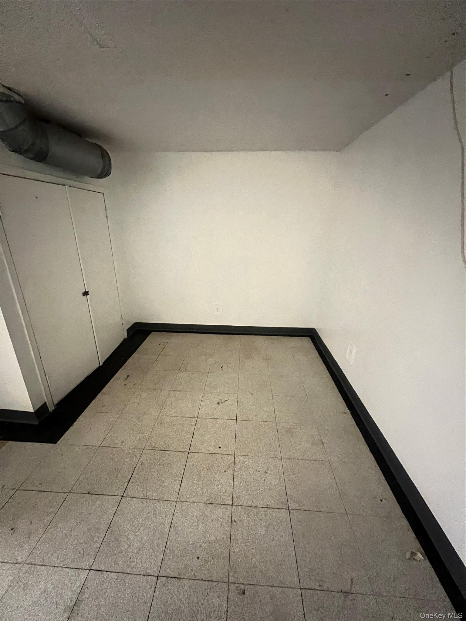 Single Family Christopher  Brooklyn, NY 11212, MLS-981044-13
