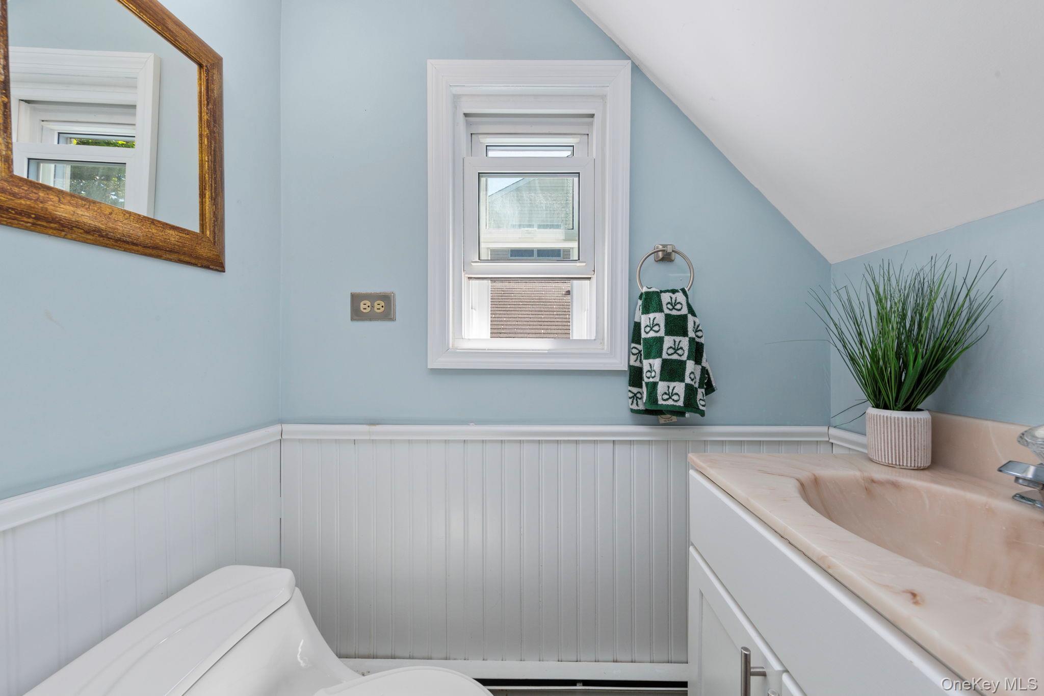 Single Family Clubhouse  Nassau County, NY 11710, MLS-981048-10