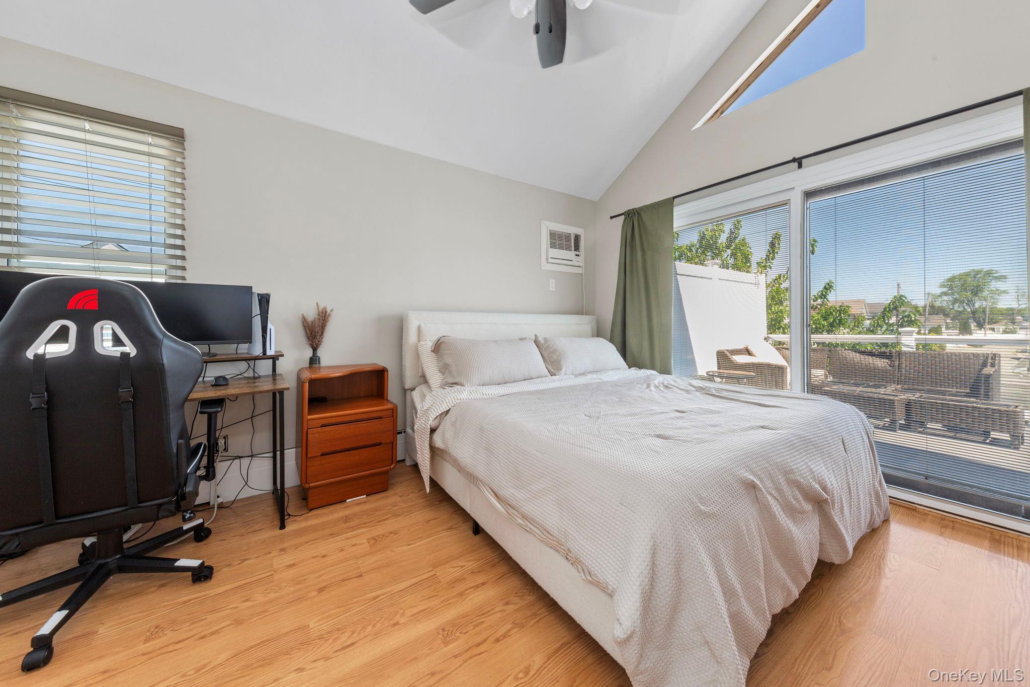 Single Family Clubhouse  Nassau County, NY 11710, MLS-981048-14