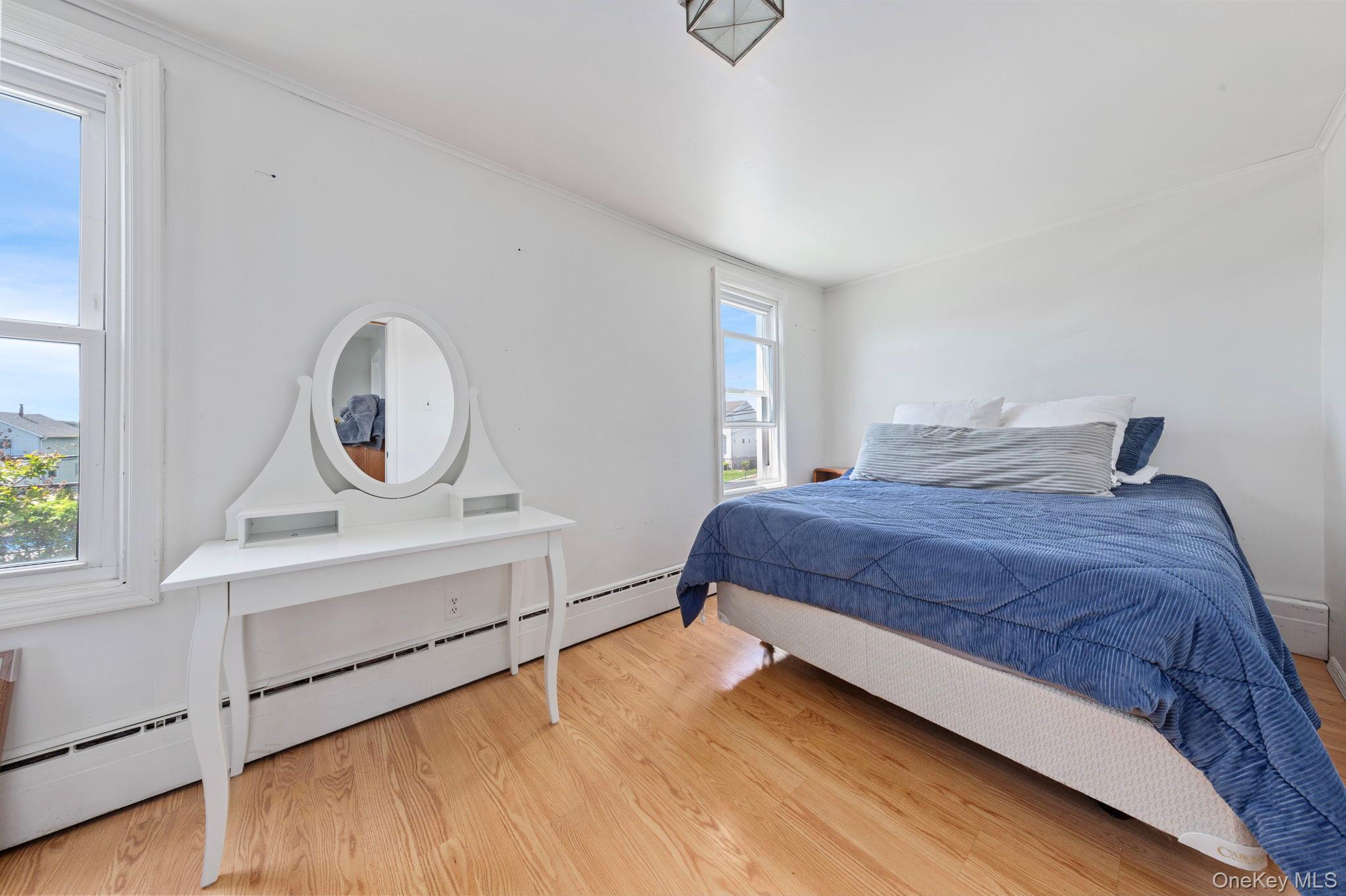 Single Family Clubhouse  Nassau County, NY 11710, MLS-981048-16