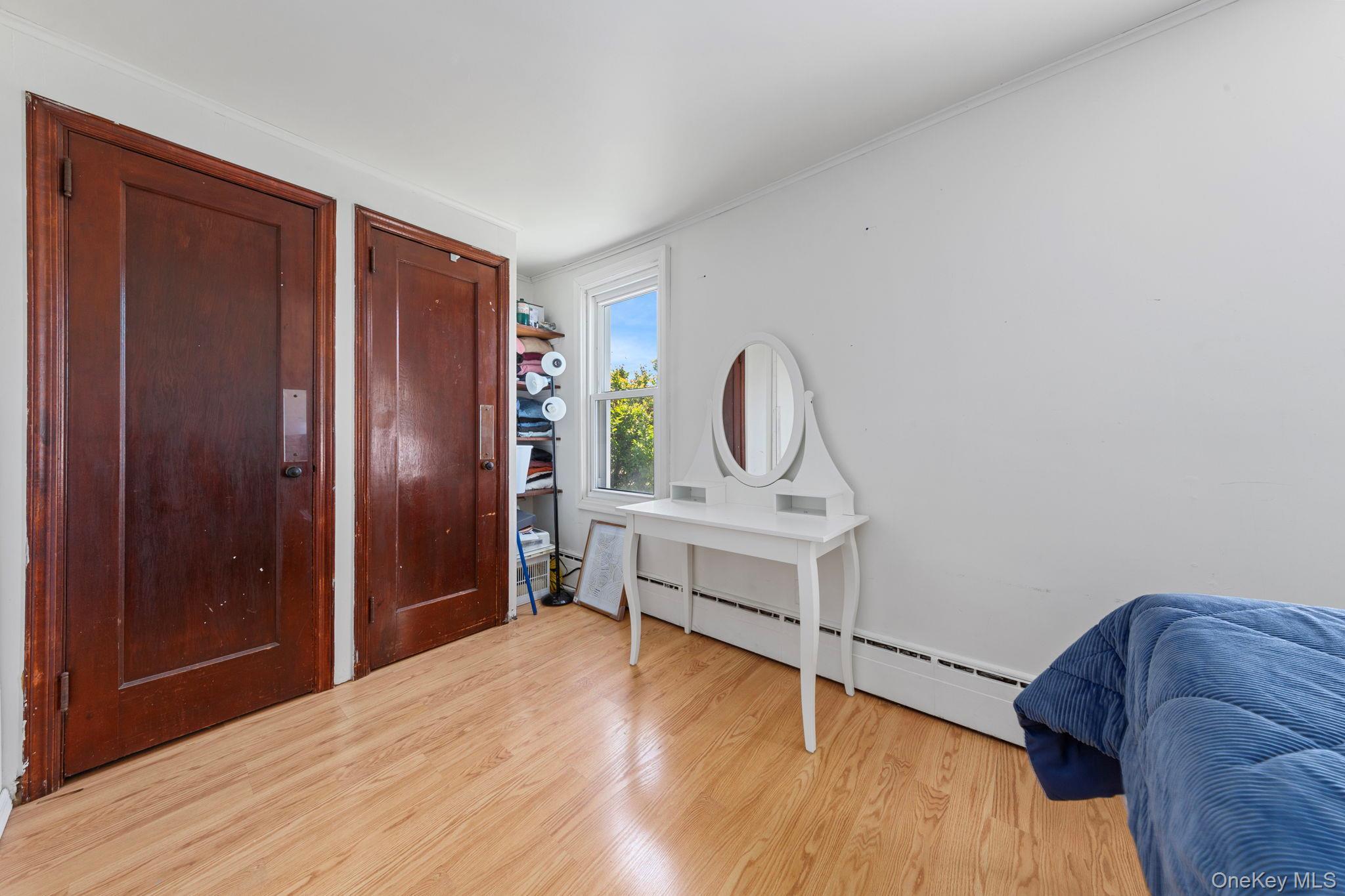 Single Family Clubhouse  Nassau County, NY 11710, MLS-981048-17