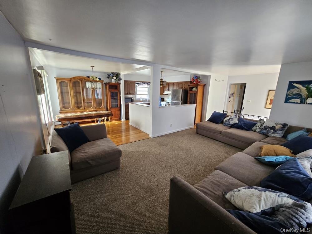 Single Family Ireland  Suffolk County, NY 11726, MLS-981084-2