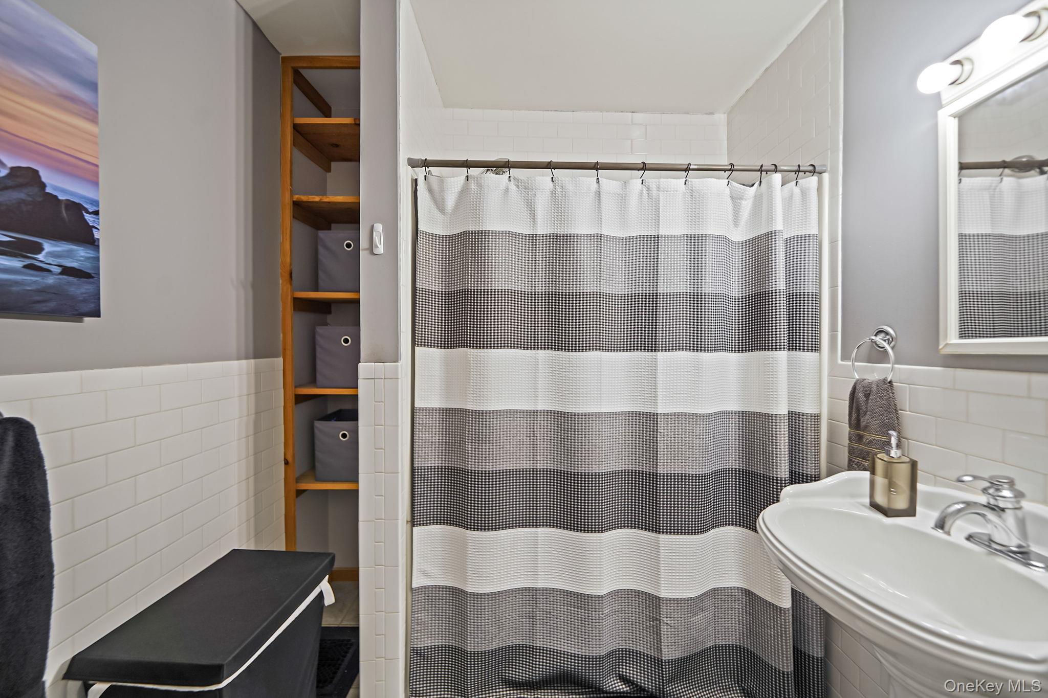 Single Family Maple  Suffolk County, NY 11772, MLS-981106-21