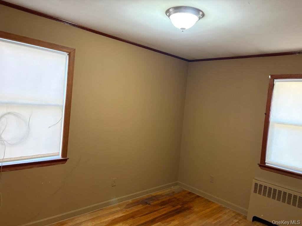 Single Family Old Country  Suffolk County, NY 11729, MLS-981111-5