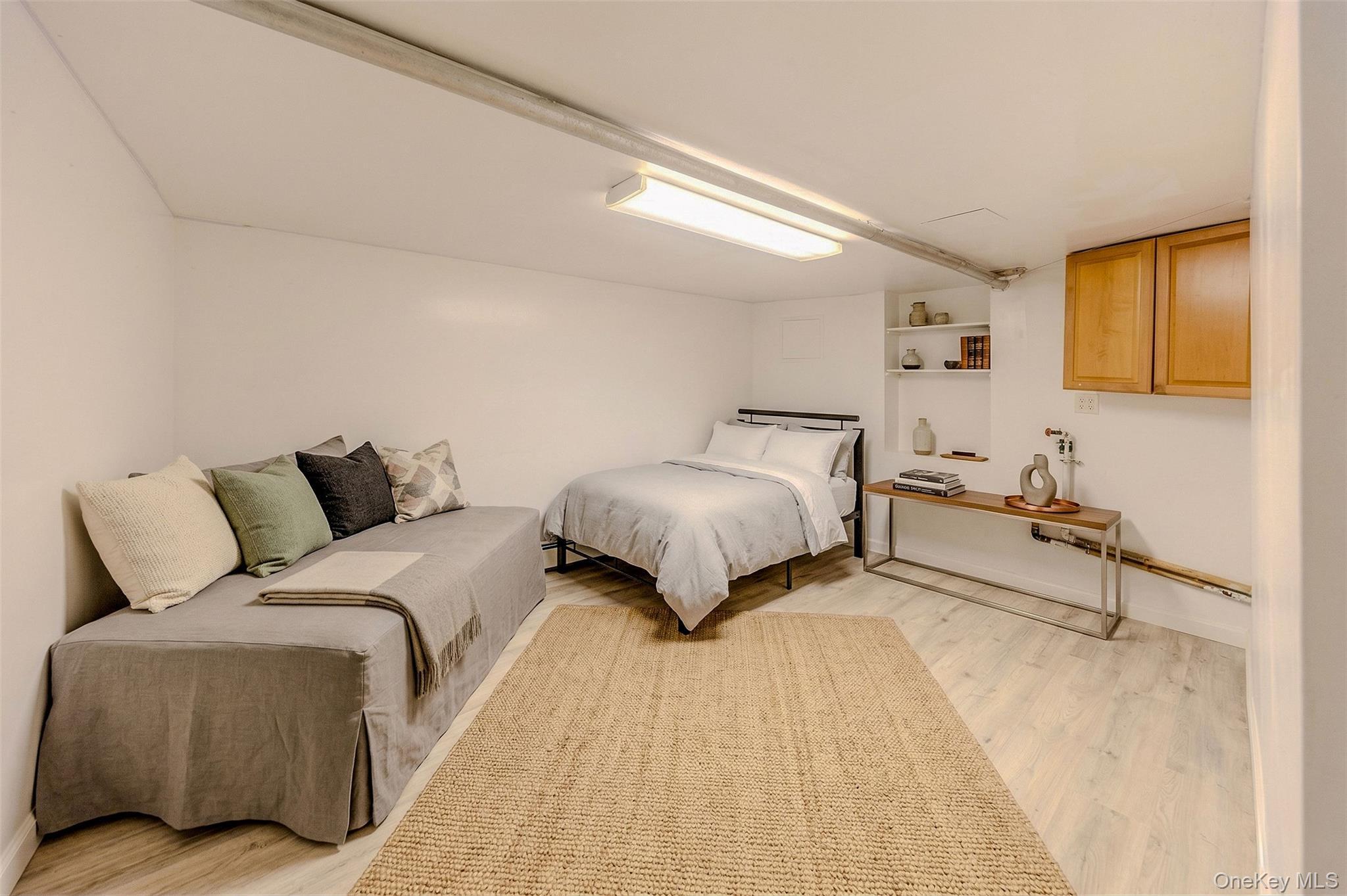 Single Family Glover  Bronx, NY 10462, MLS-981119-30