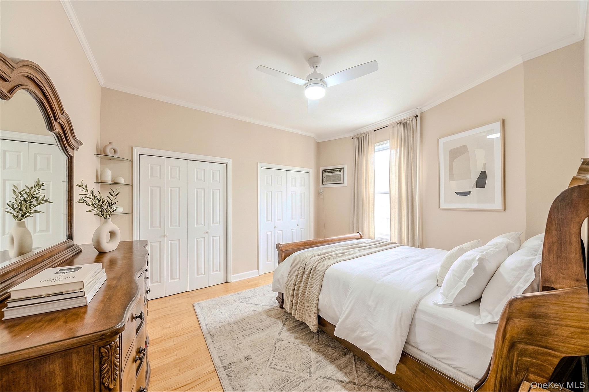 Single Family Glover  Bronx, NY 10462, MLS-981119-6