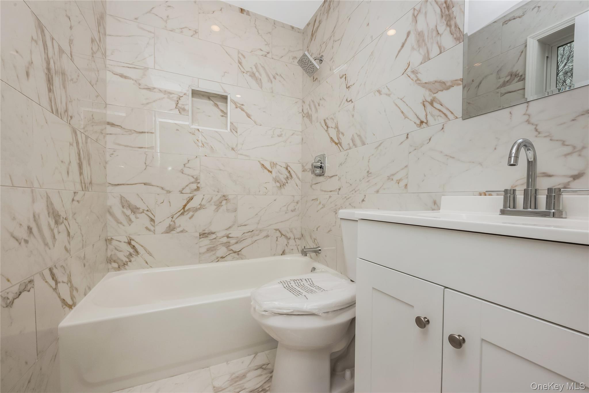 Single Family Buckskin  Suffolk County, NY 11901, MLS-981123-13