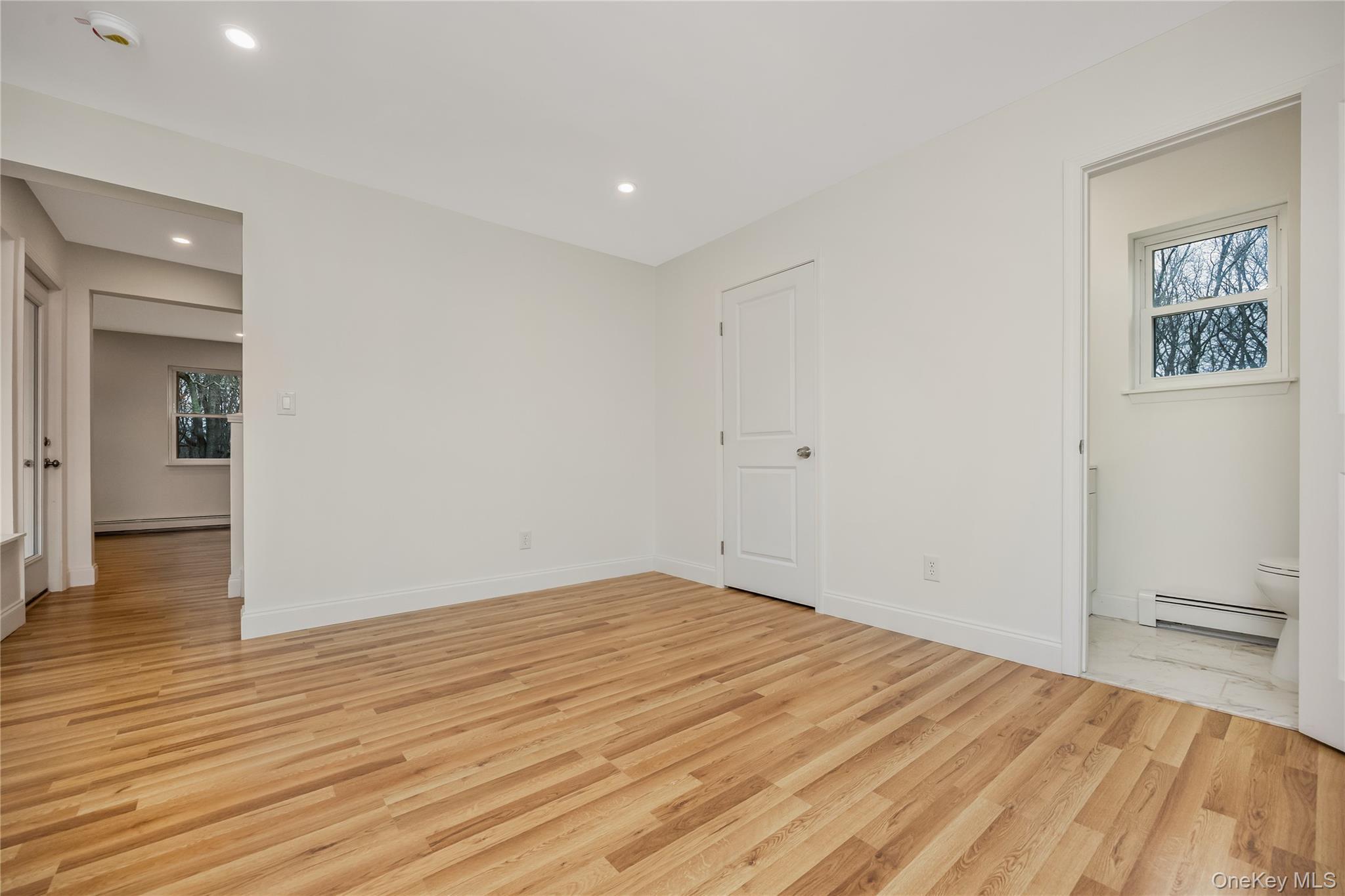 Single Family Buckskin  Suffolk County, NY 11901, MLS-981123-14