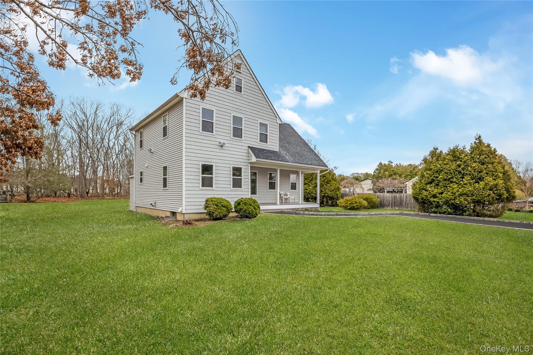 Single Family Buckskin  Suffolk County, NY 11901, MLS-981123-3