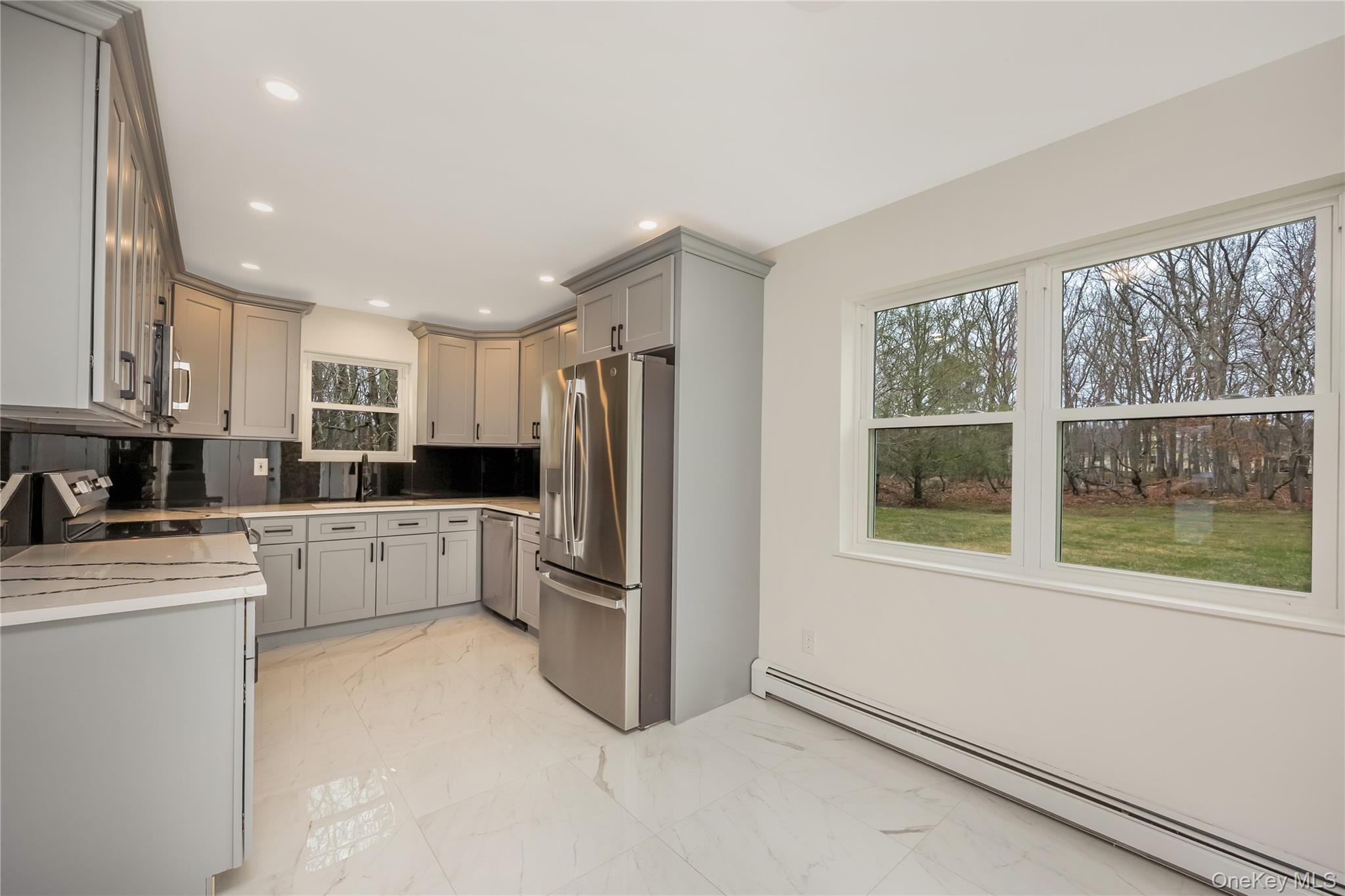 Single Family Buckskin  Suffolk County, NY 11901, MLS-981123-8