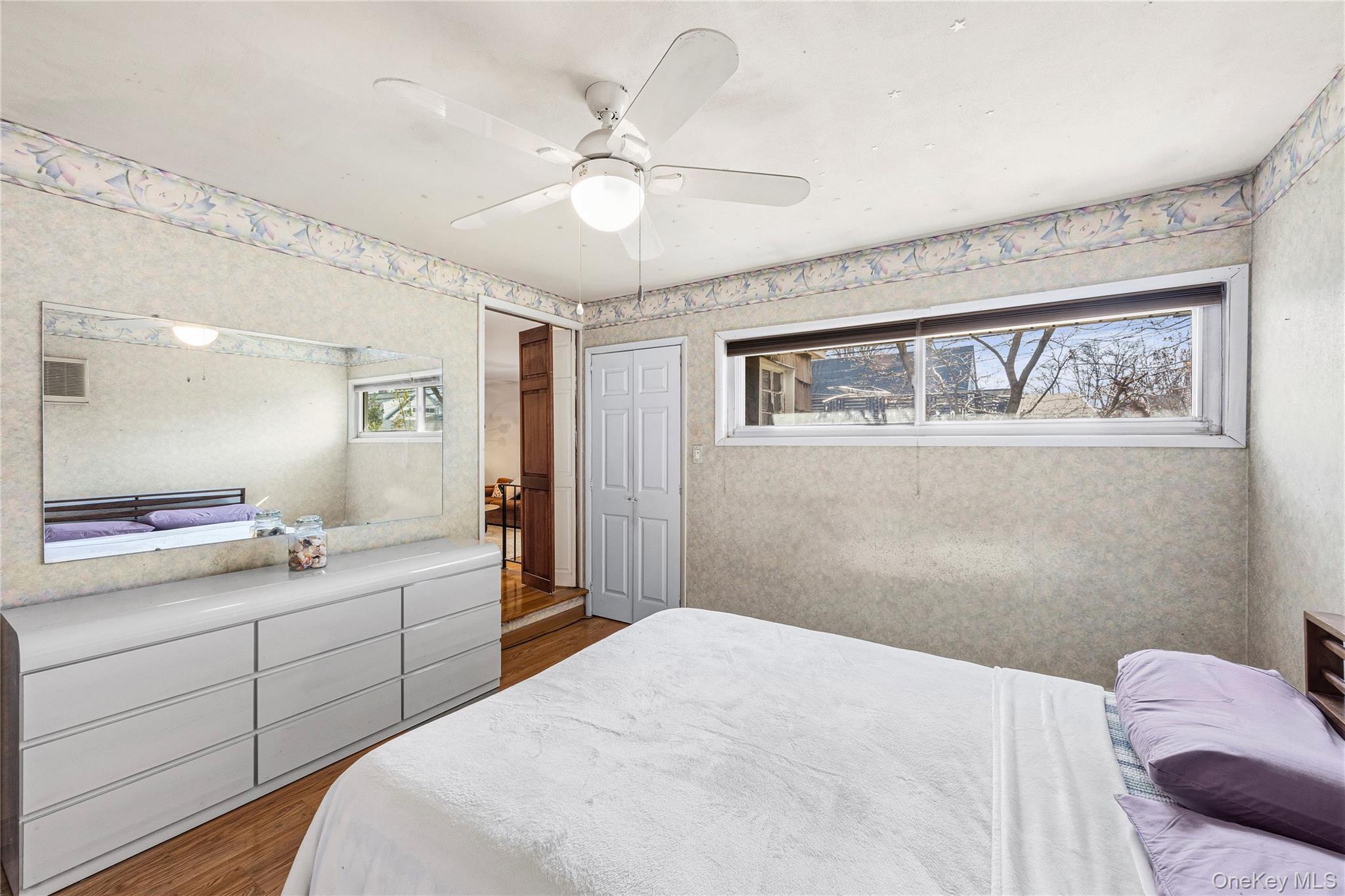Single Family Link  Nassau County, NY 11801, MLS-981127-21