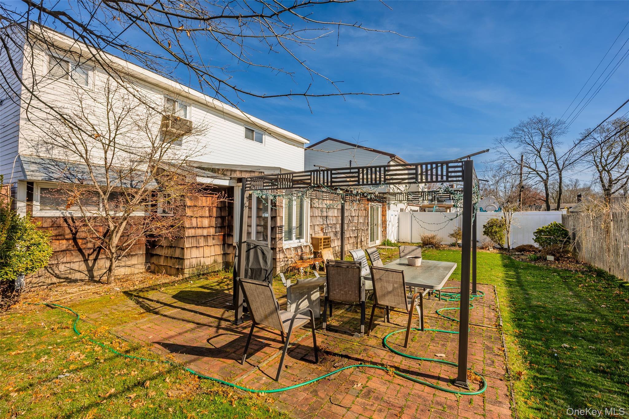 Single Family Link  Nassau County, NY 11801, MLS-981127-34