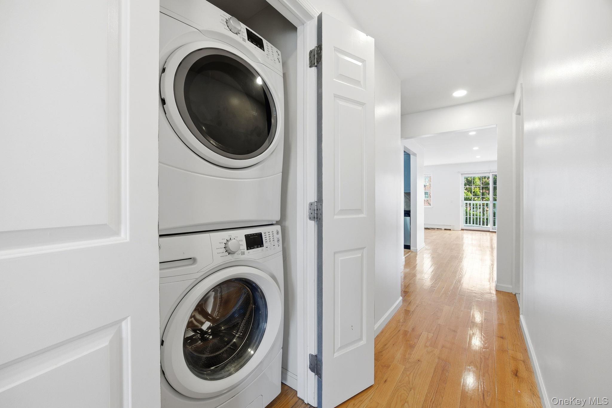 Condo Magnolia Queens, NY 11417, MLS-981131-16