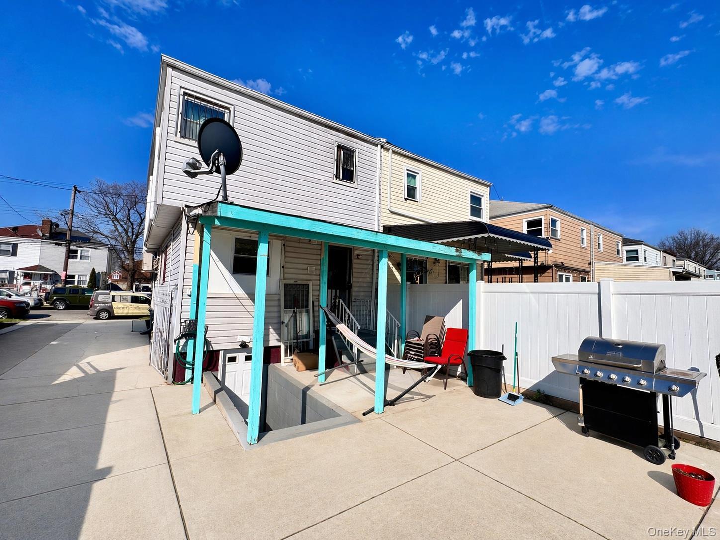 Single Family Inwood  Queens, NY 11436, MLS-981137-3