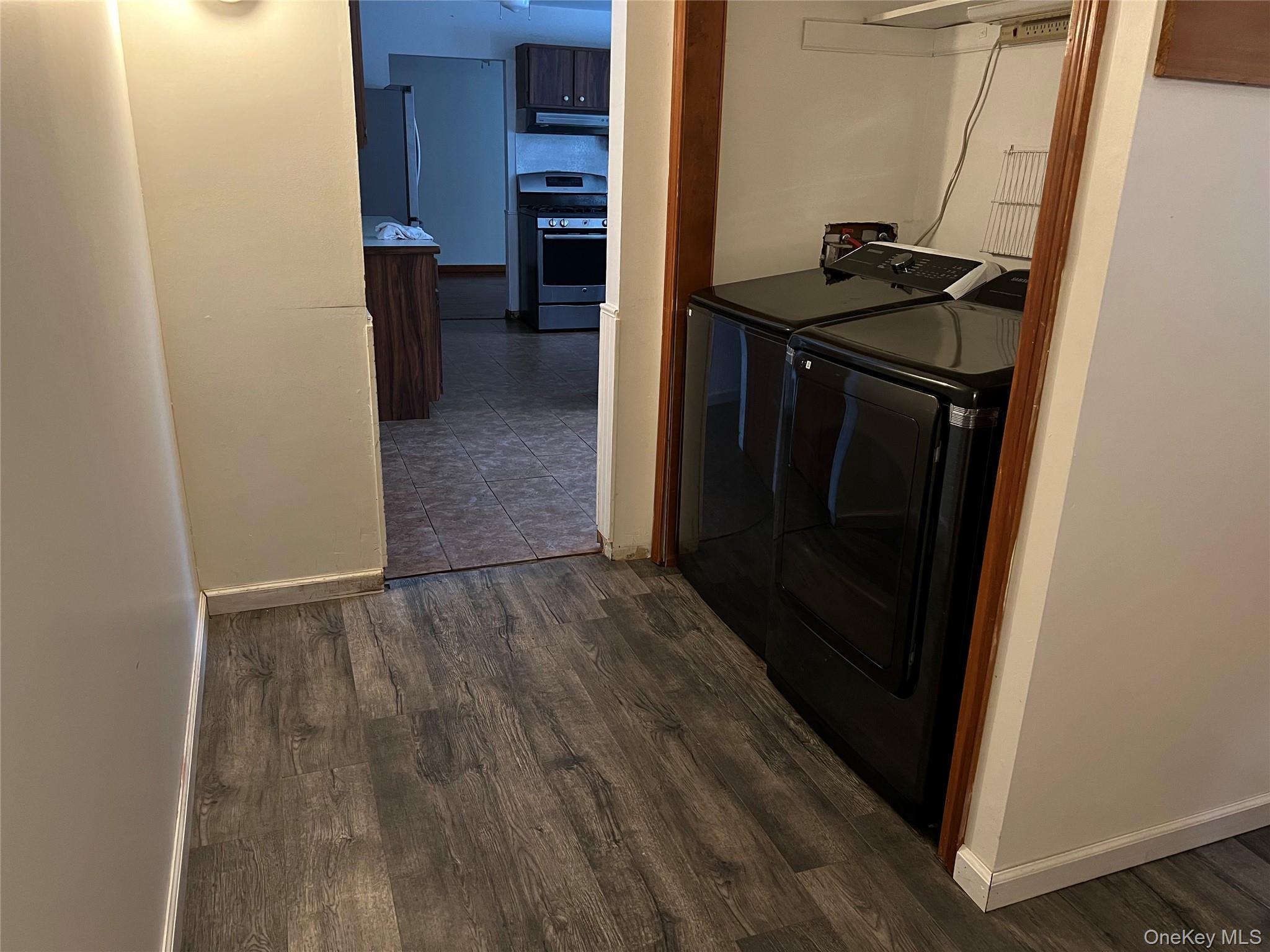 Single Family Aviation  Warren County, NY 12804, MLS-981142-4