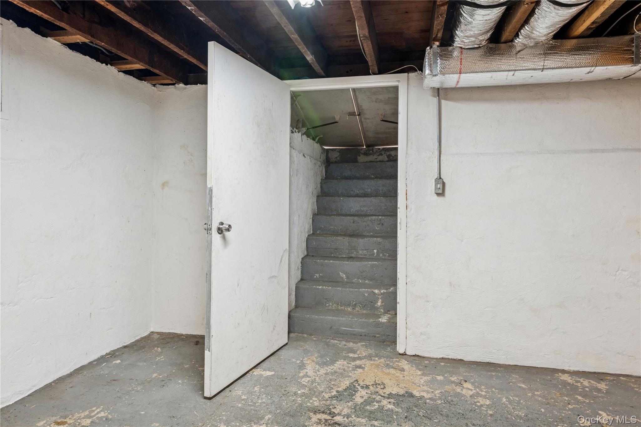 Single Family Ocean  Nassau County, NY 11565, MLS-981152-30