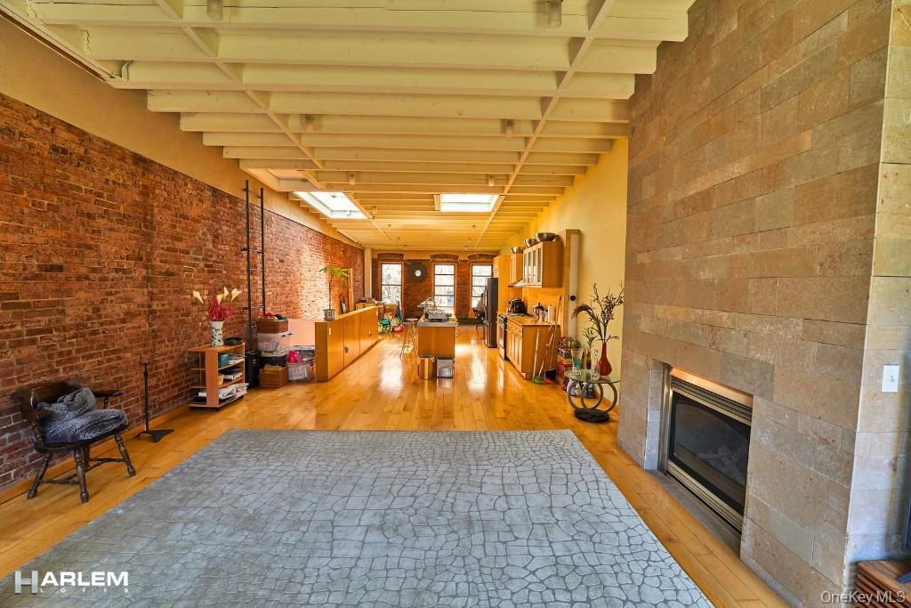 Single Family W 162nd  Manhattan, NY 10032, MLS-981159-3
