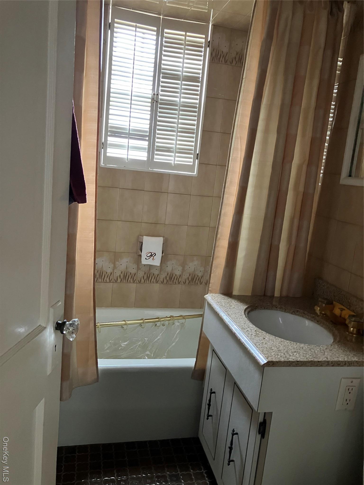 Single Family Cedar  Suffolk County, NY 11951, MLS-981160-10