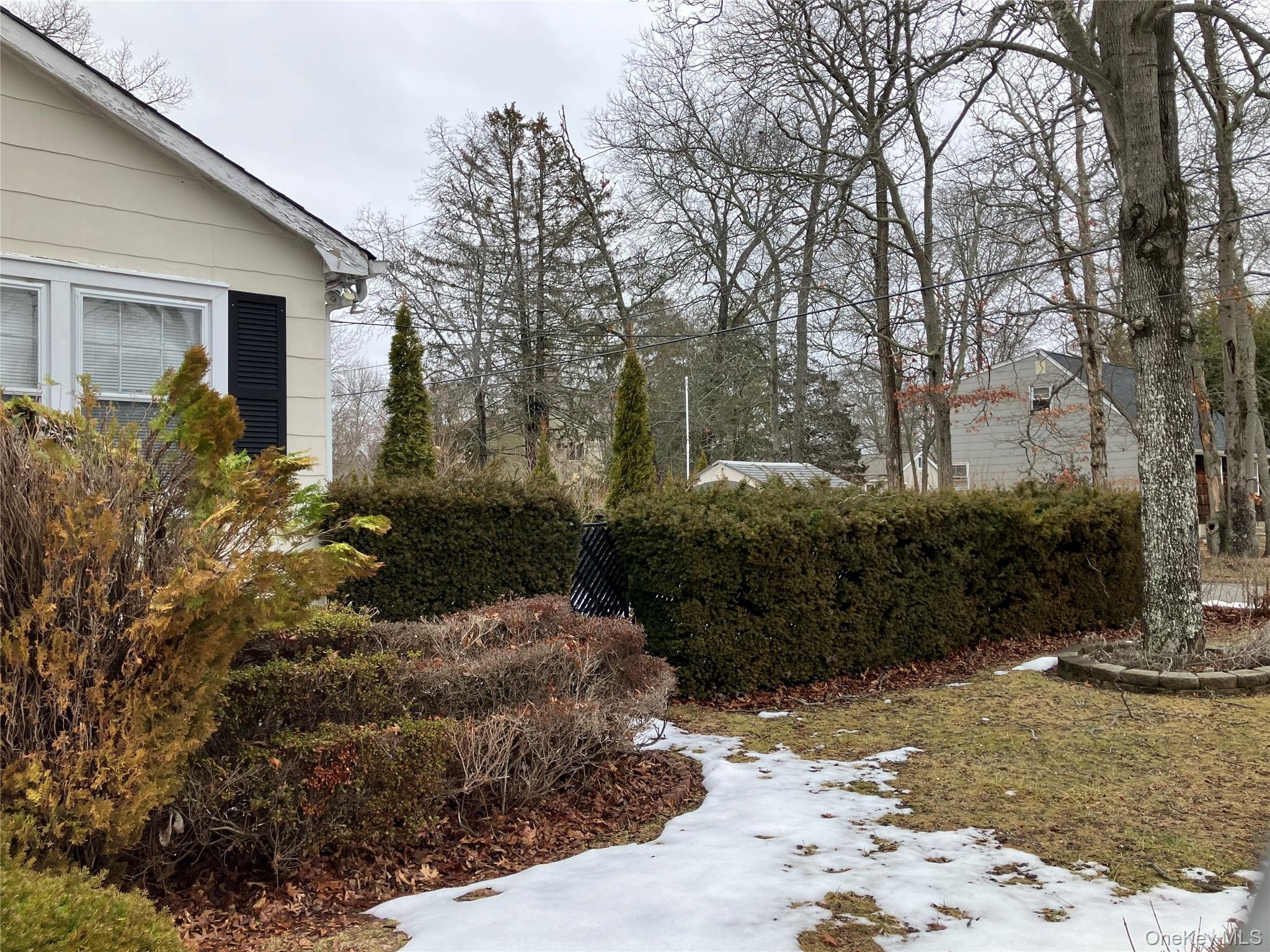 Single Family Cedar  Suffolk County, NY 11951, MLS-981160-2