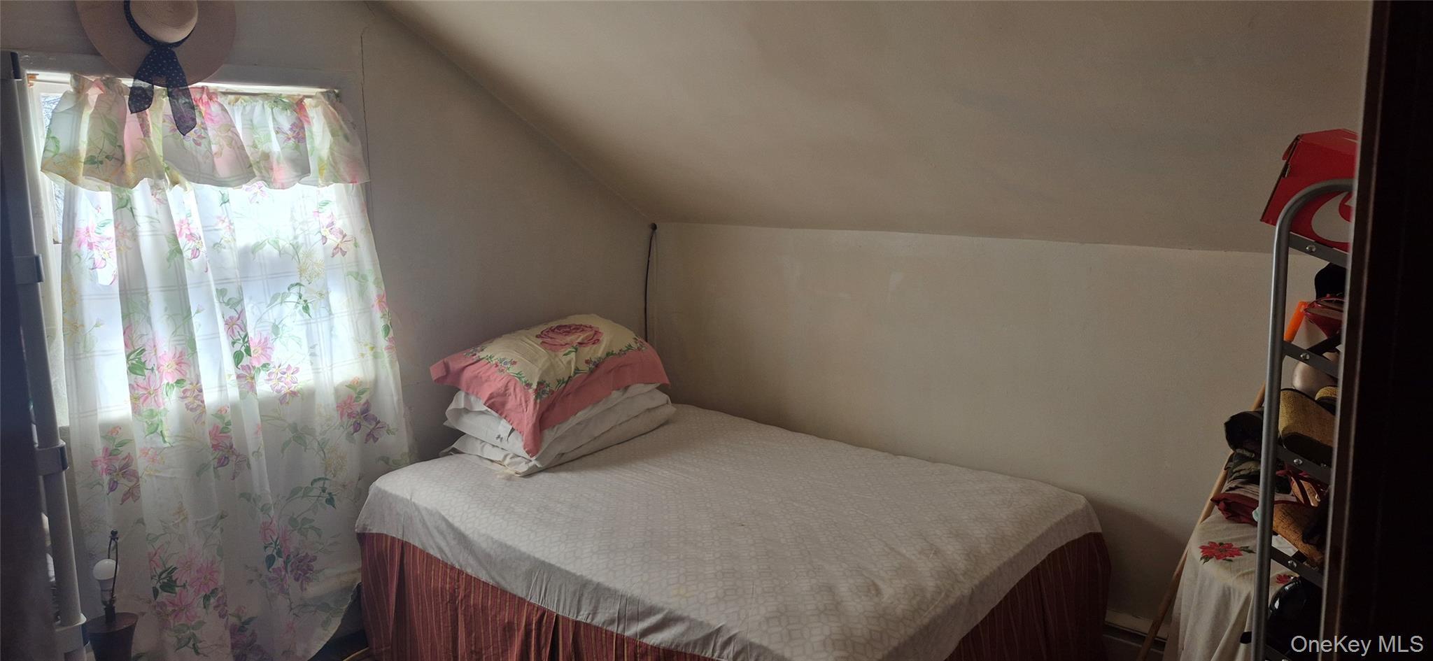 Single Family Ferndale  Suffolk County, NY 11722, MLS-981168-12