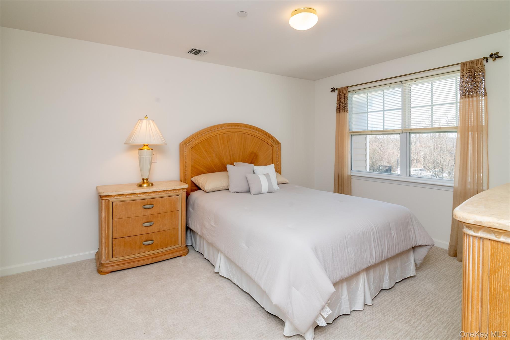 Condo Woodcrest Westchester County, NY 10549, MLS-981169-11