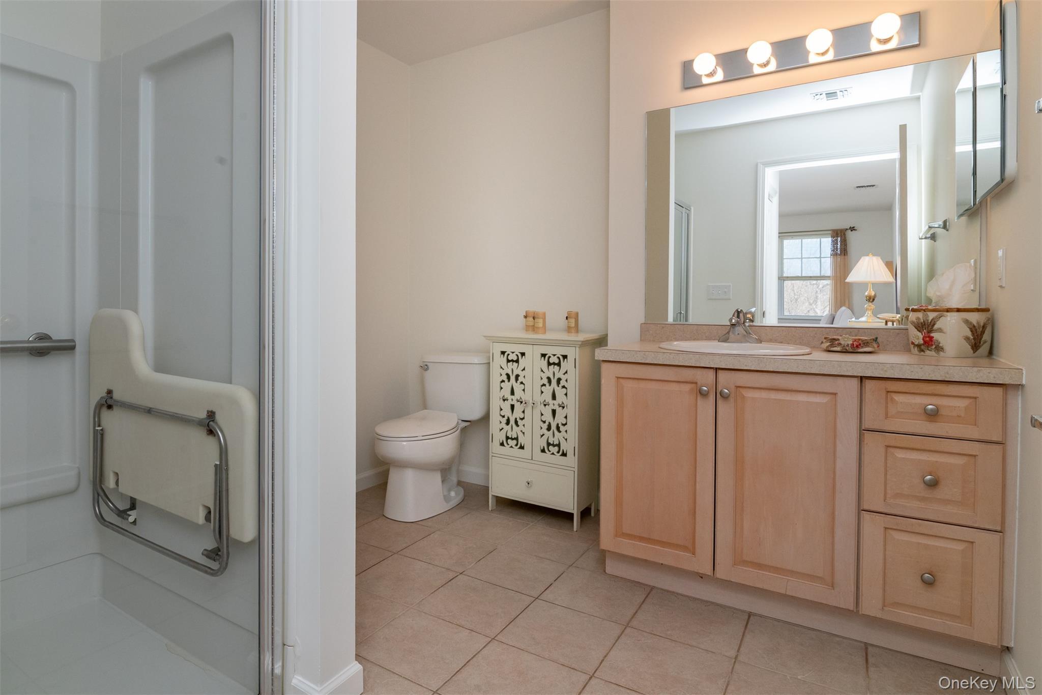 Condo Woodcrest Westchester County, NY 10549, MLS-981169-12