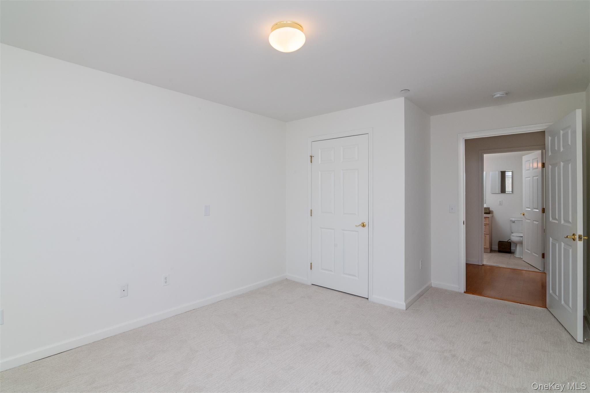 Condo Woodcrest Westchester County, NY 10549, MLS-981169-15