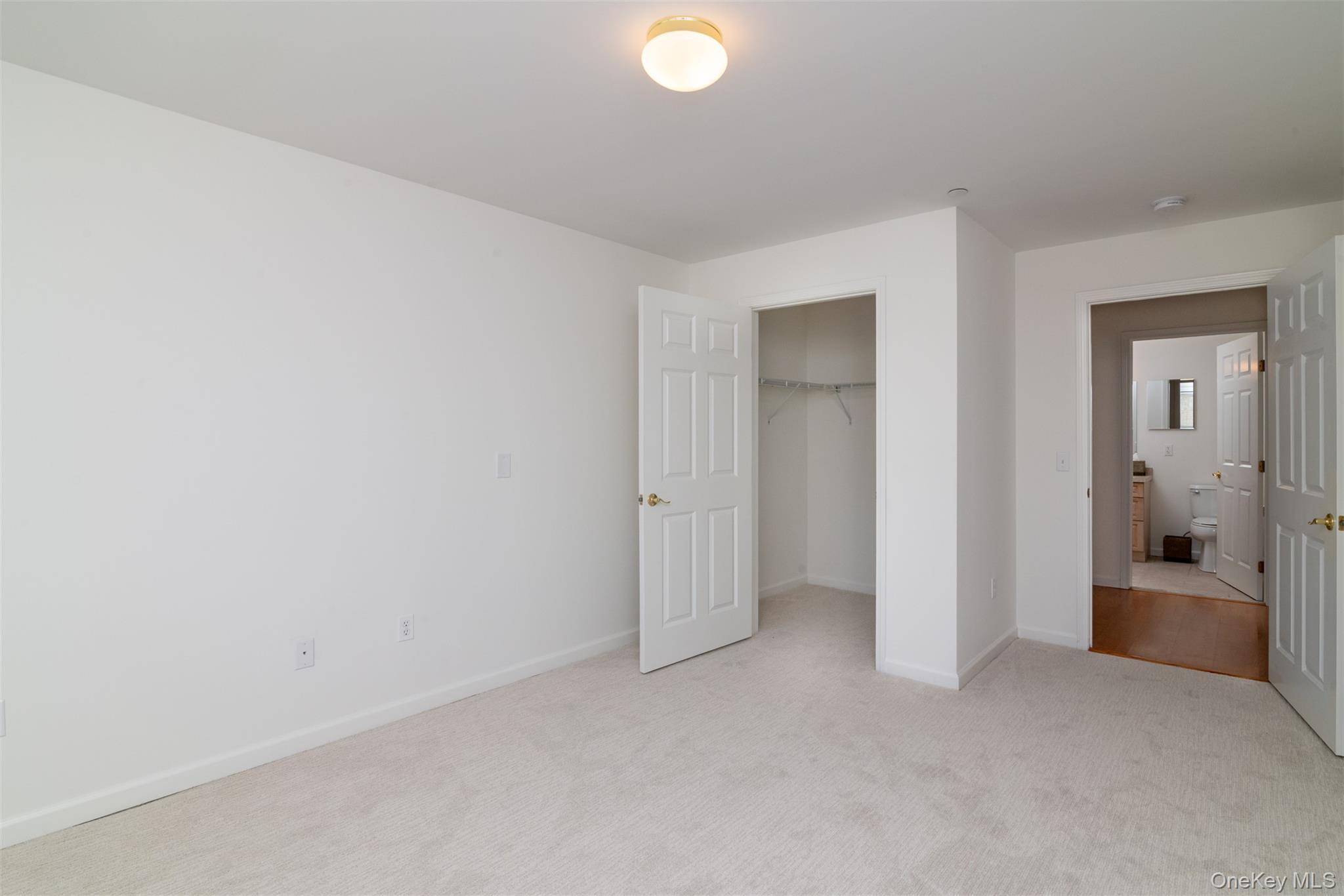 Condo Woodcrest Westchester County, NY 10549, MLS-981169-16