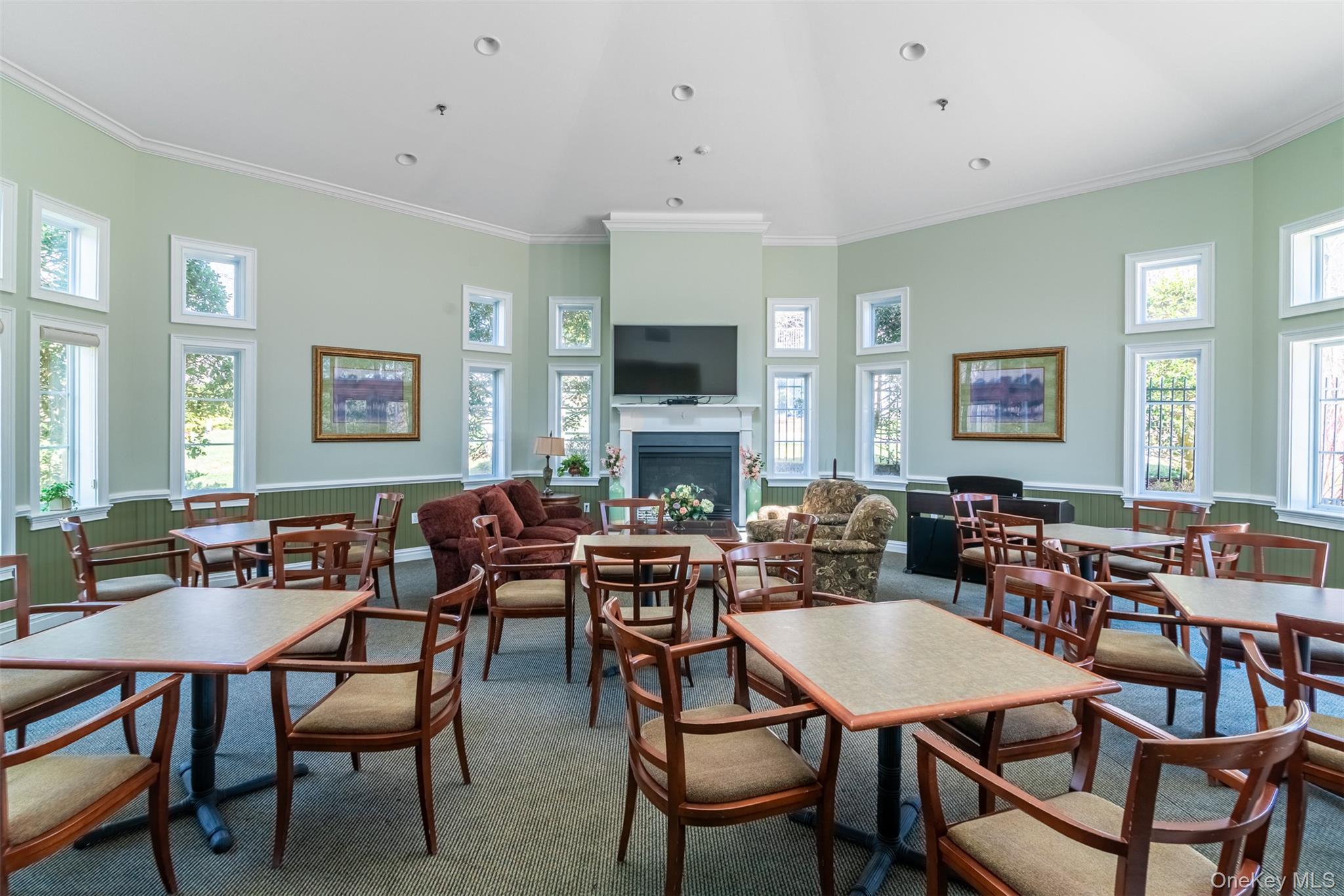 Condo Woodcrest Westchester County, NY 10549, MLS-981169-22