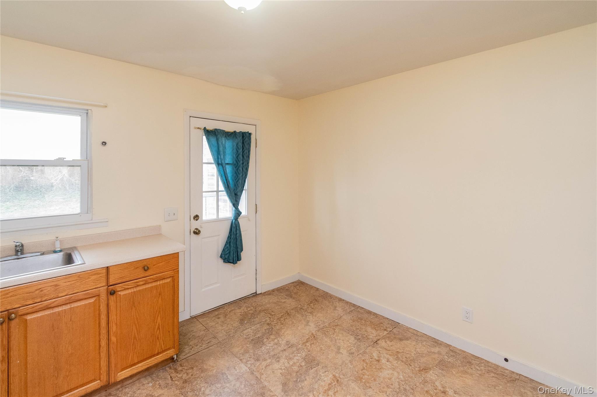 Single Family Lafayette  Orange County, NY 12553, MLS-981186-6