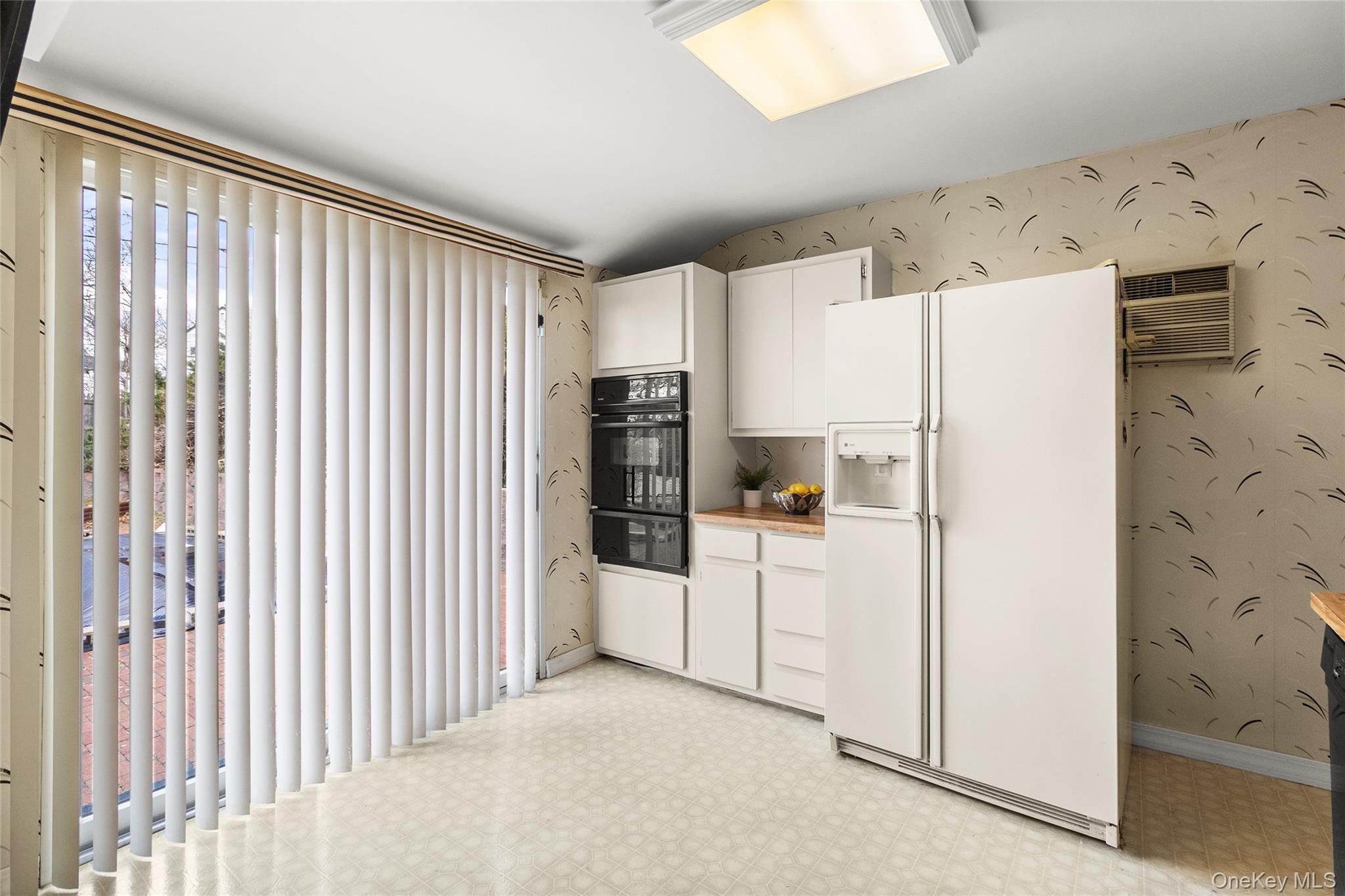 Single Family Amsterdam  Suffolk County, NY 11787, MLS-981194-9