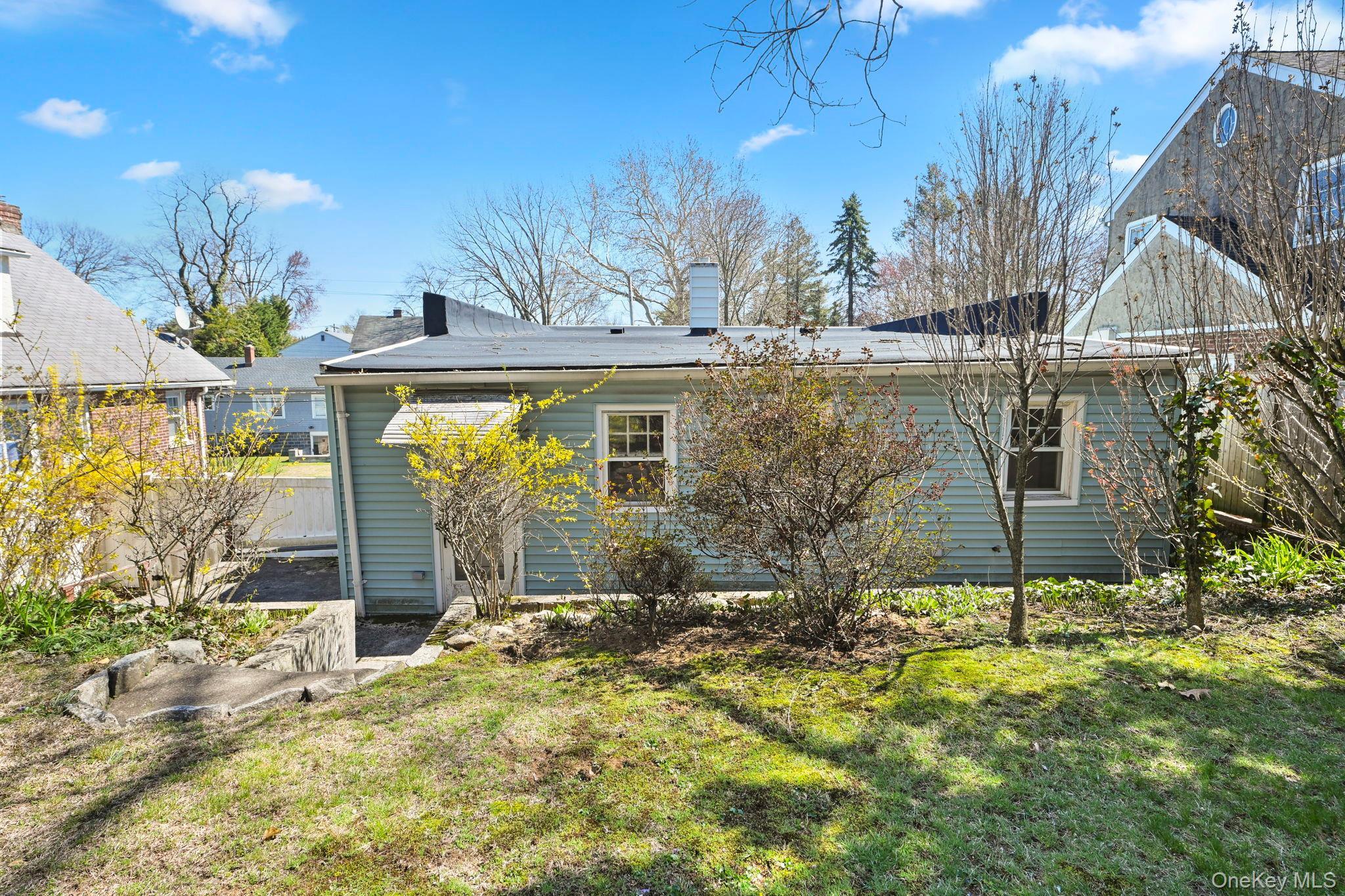 Single Family Sherwood Westchester County, NY 10538, MLS-981217-23