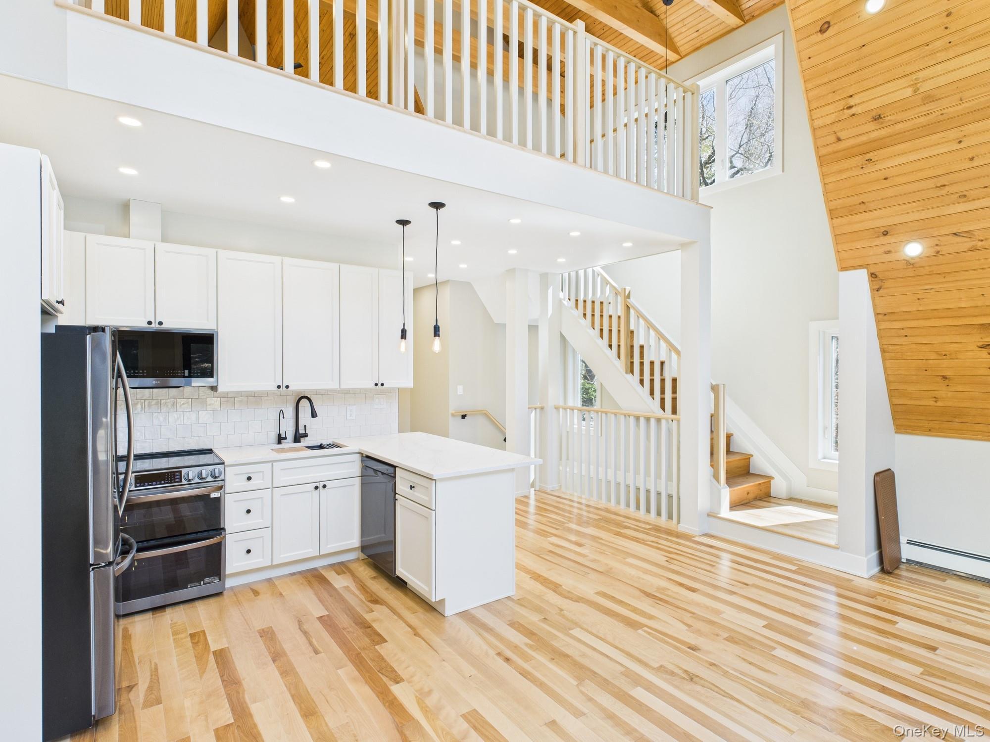 Single Family Dahlia  Sullivan County, NY 12758, MLS-981221-7