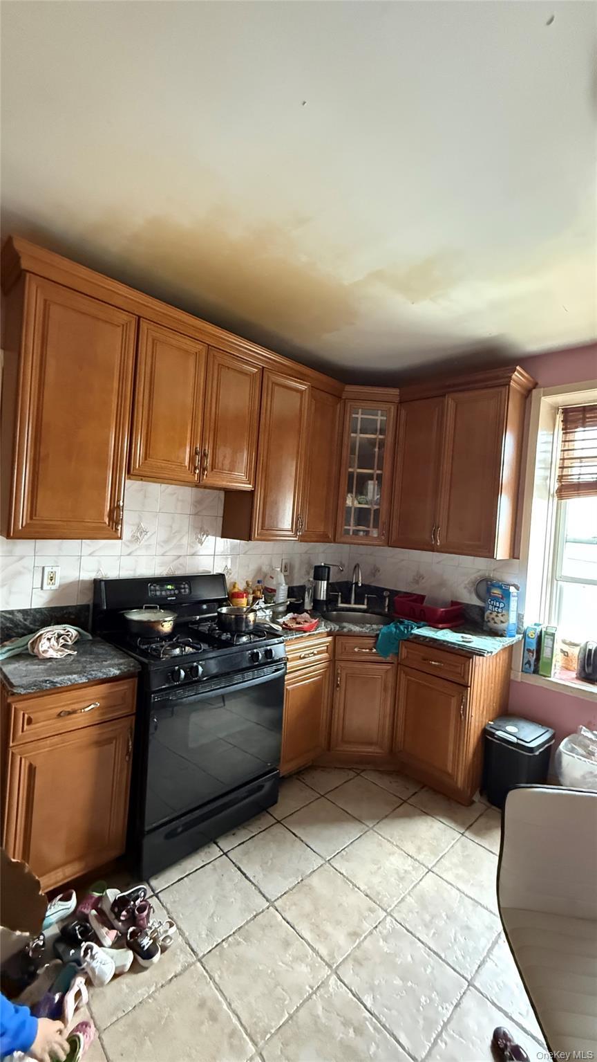 Single Family Grandview Avenue  Queens, NY 11385, MLS-981230-7