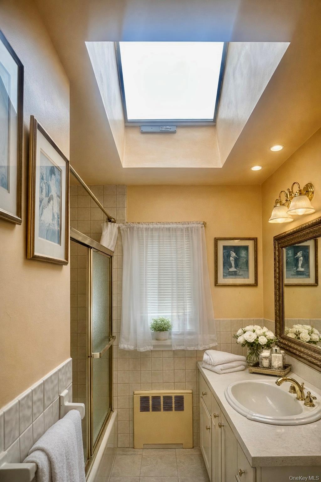 Single Family Laurel Hill  Nassau County, NY 11581, MLS-981236-6