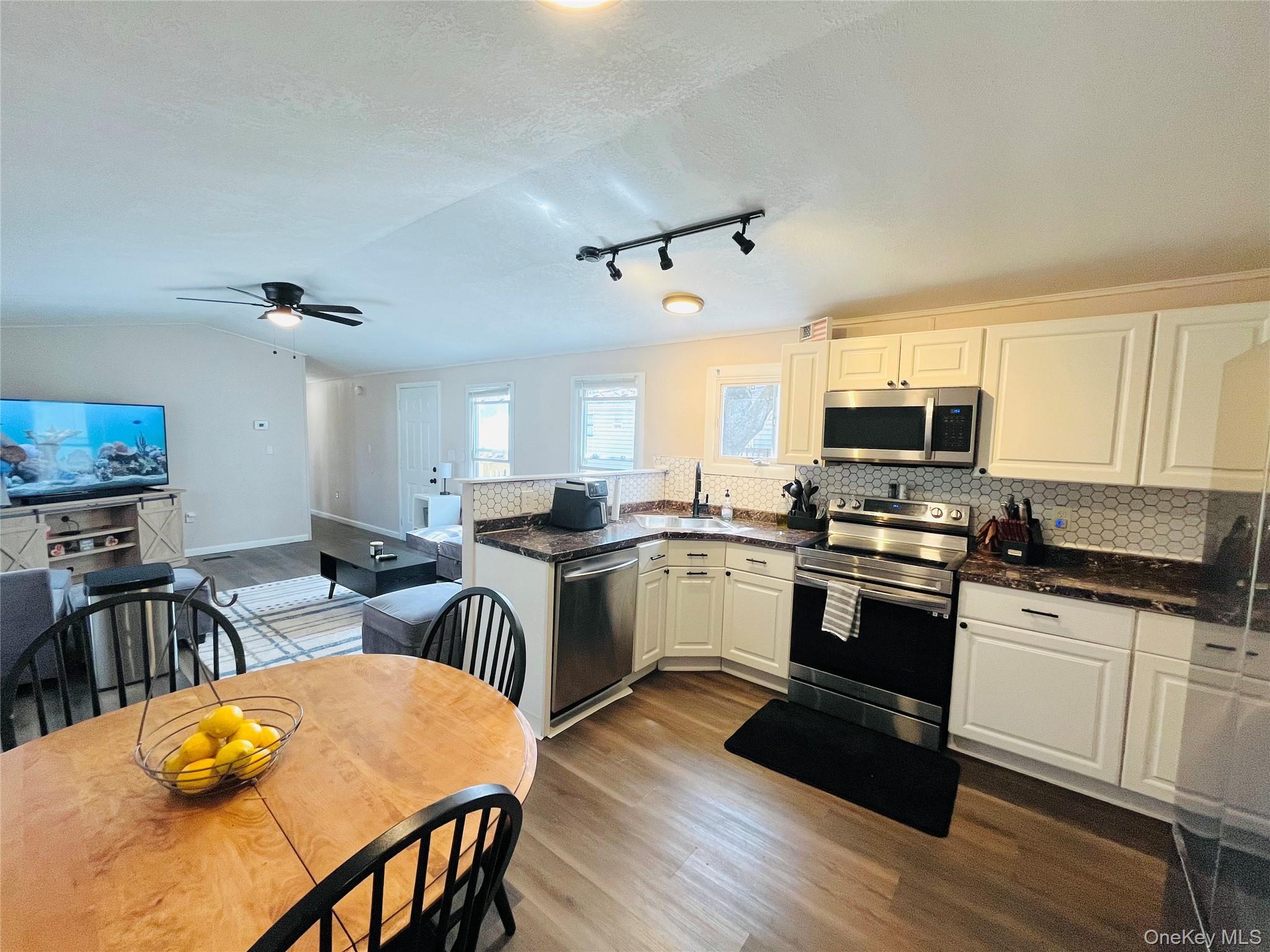 Single Family Beekman  Dutchess County, NY 12533, MLS-981242-8