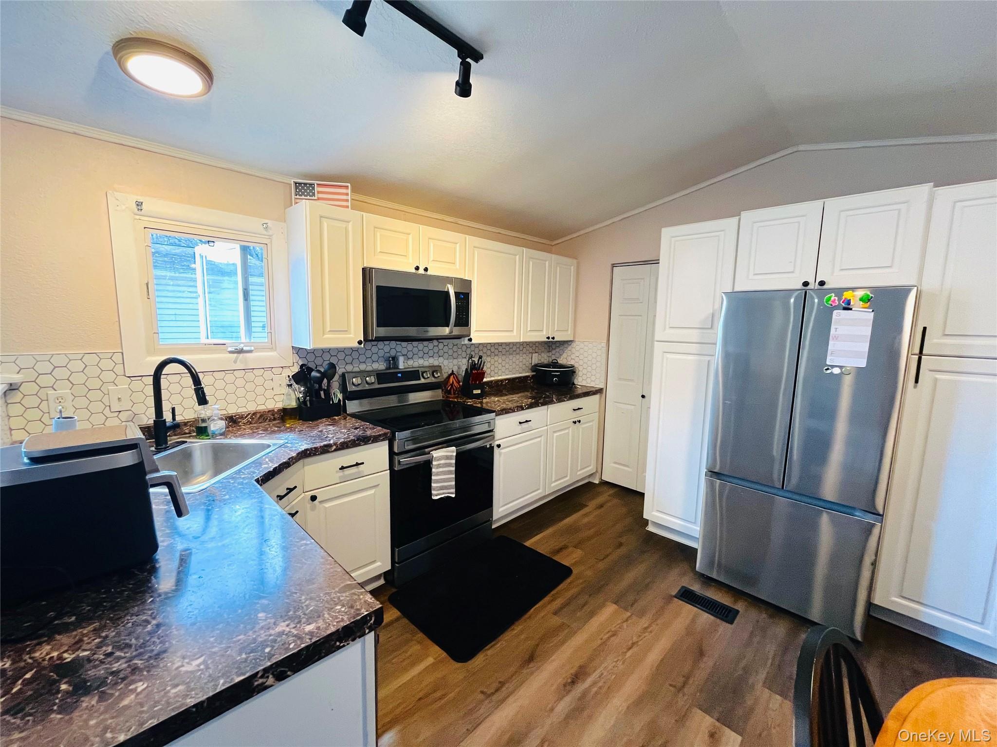 Single Family Beekman  Dutchess County, NY 12533, MLS-981242-9