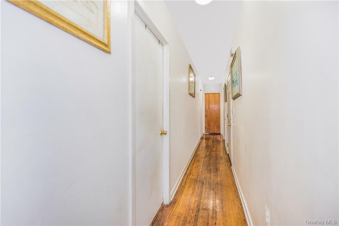Single Family E 233rd Bronx, NY 10466, MLS-981243-15